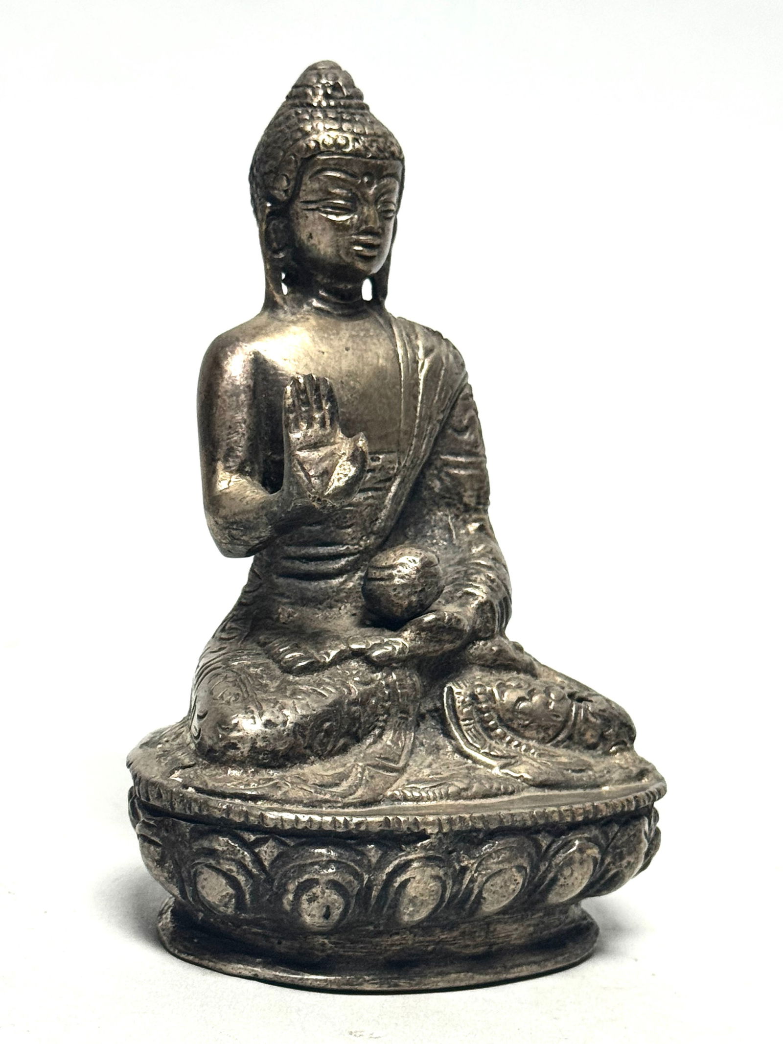 Statue of sitting meditation Buddha with lotus - Patinated bronze - China - 3