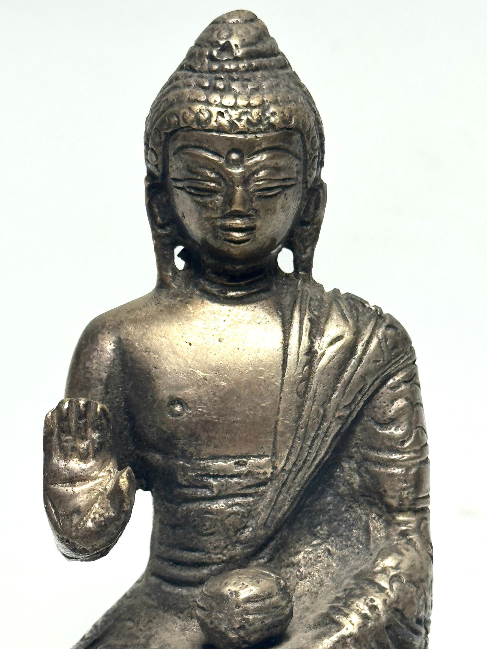 Statue of sitting meditation Buddha with lotus - Patinated bronze - China - 5