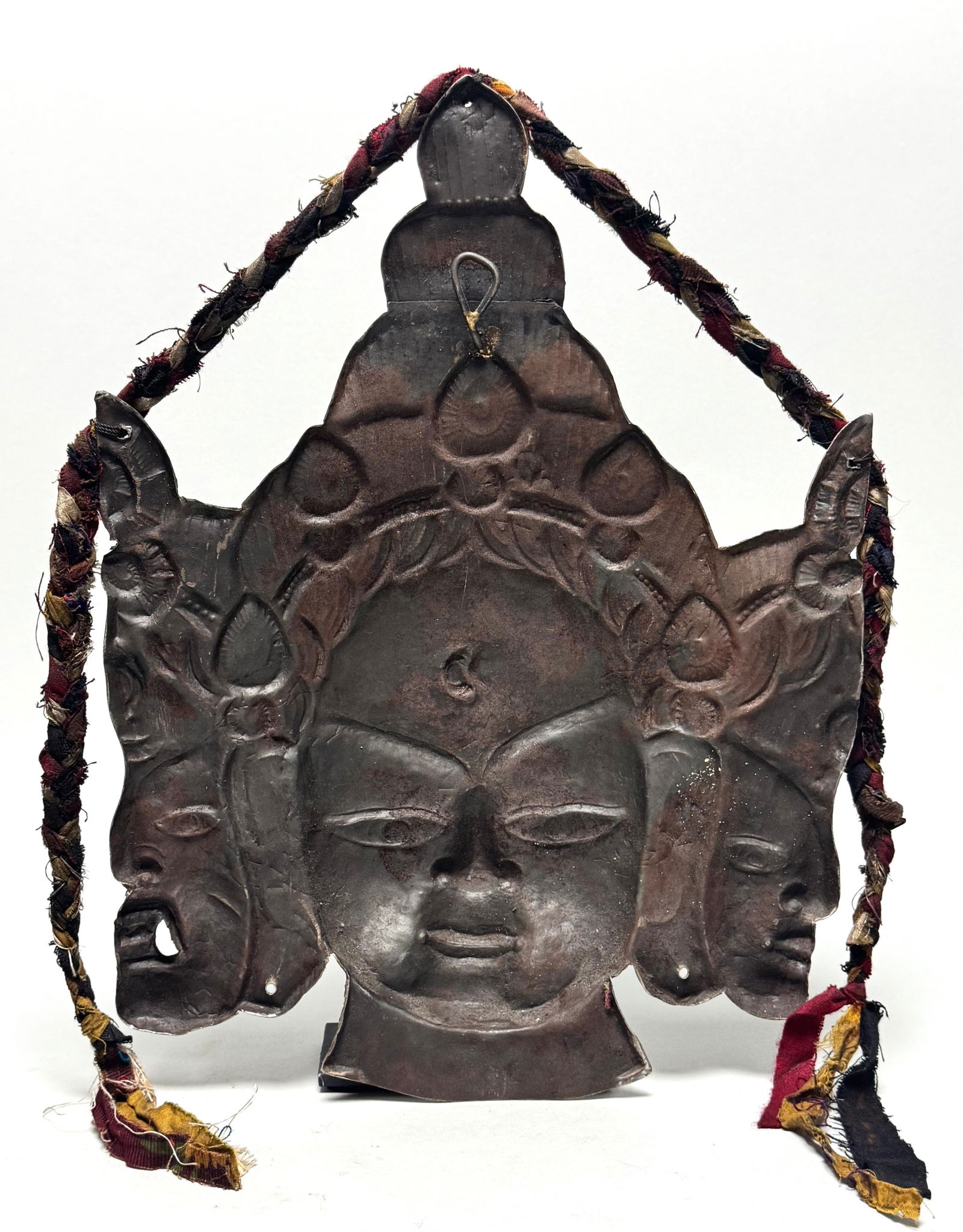 3-headed bodhisattva Buddha sculpture - 15