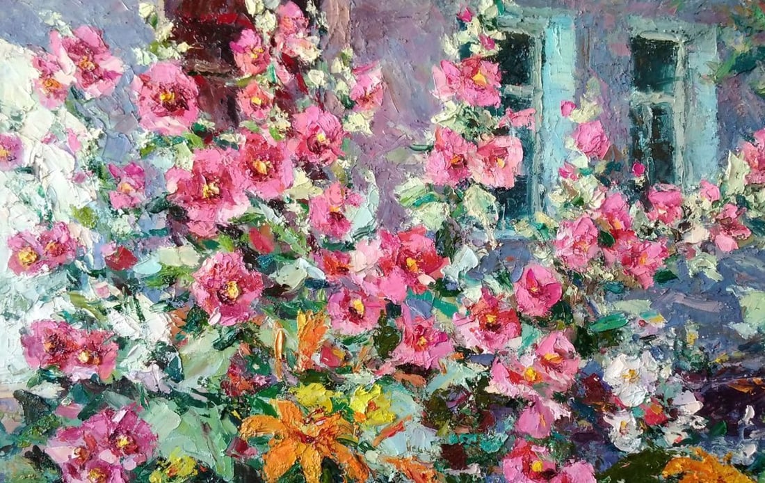 Mallow near the house Alexander Nikolaevich Cherednichenko - 6