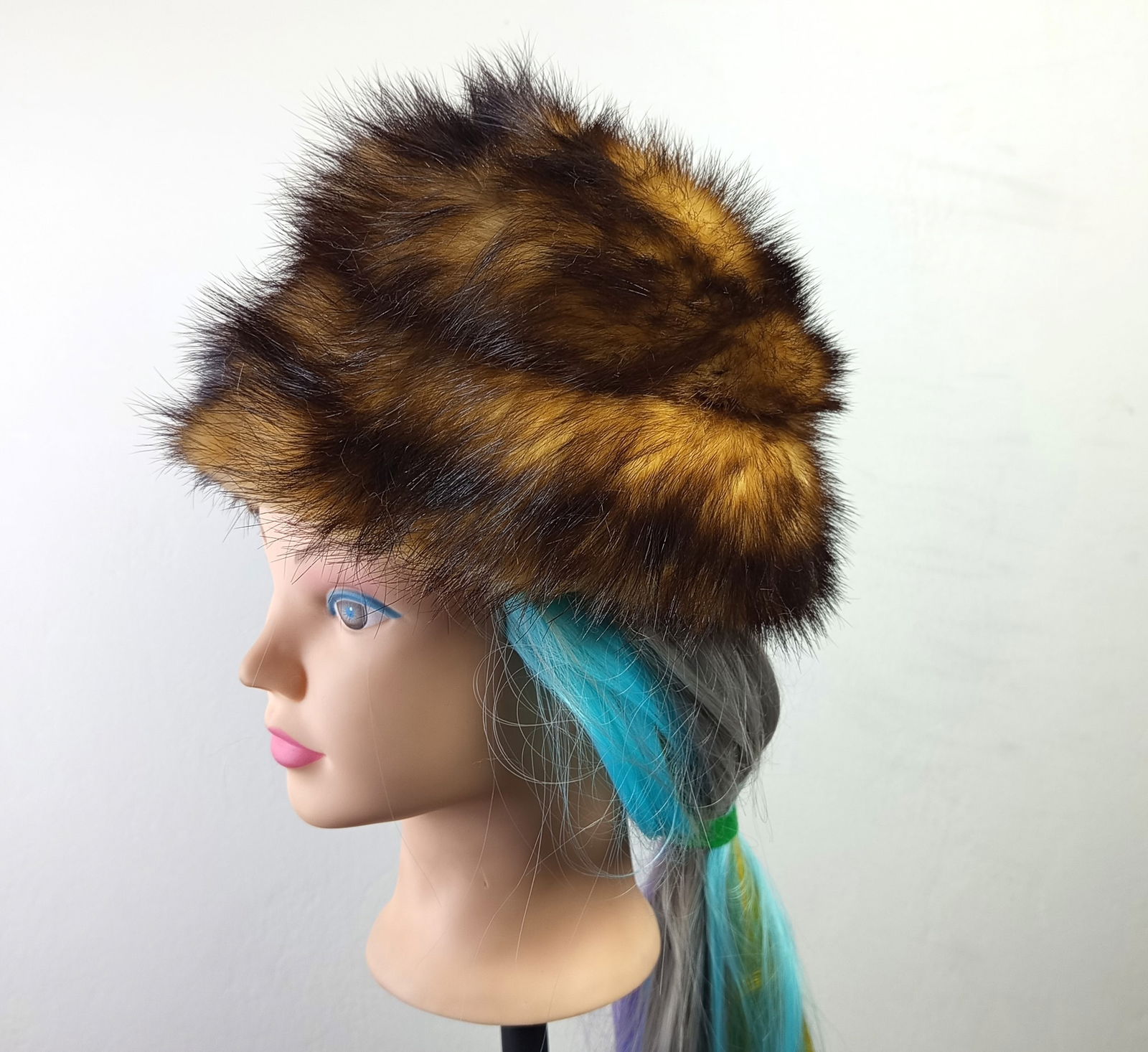 GERMAN SABLE FUR HAT - 2