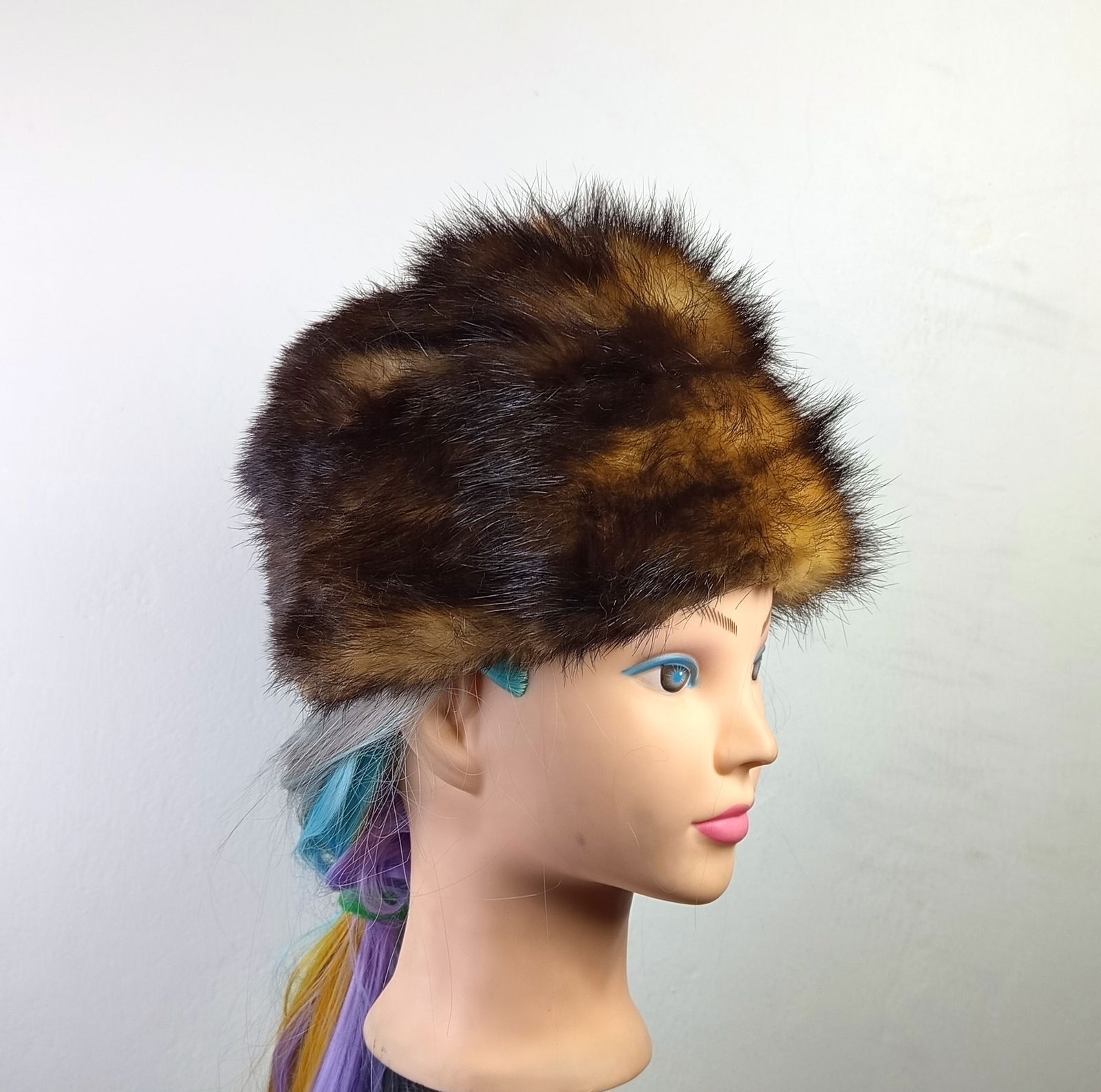 GERMAN SABLE FUR HAT - 4