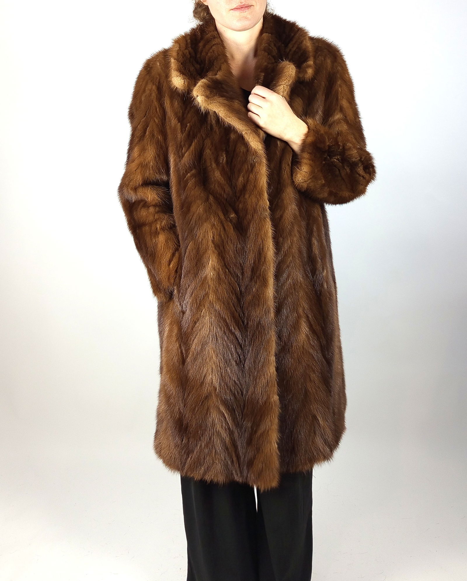 BROWN MINK FUR COAT EU: XL - US:20 - 11