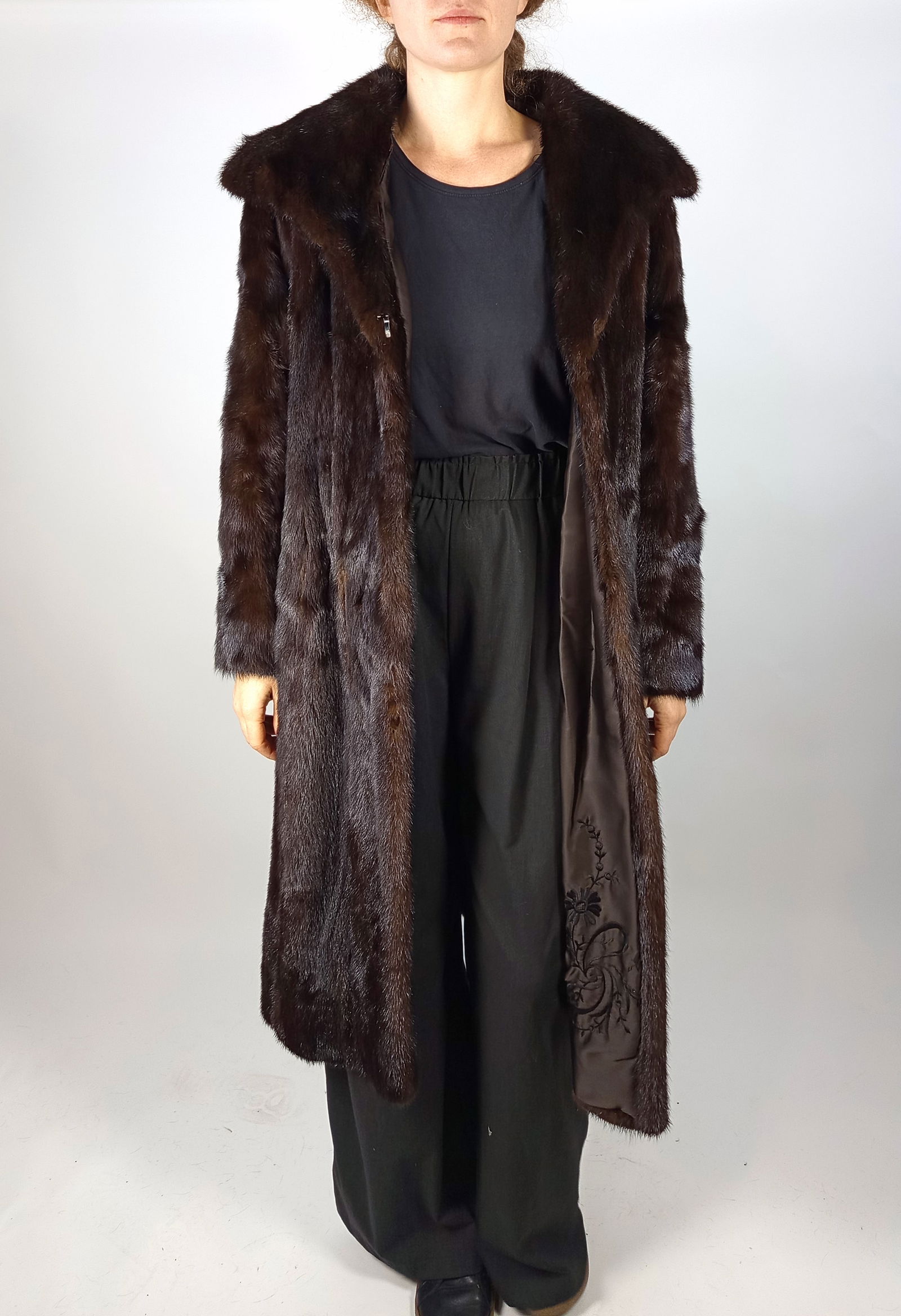 BROWN MINK FUR COAT EU: XL - US:20 - 3