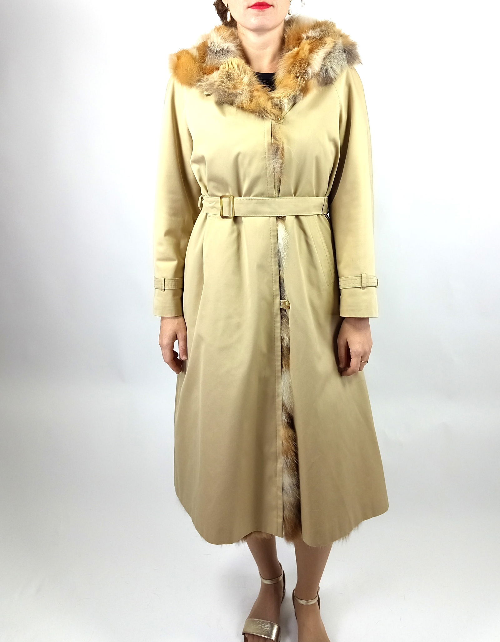 GREY PARCA RED FOX FUR COAT EU: L ; US: 16 - 8