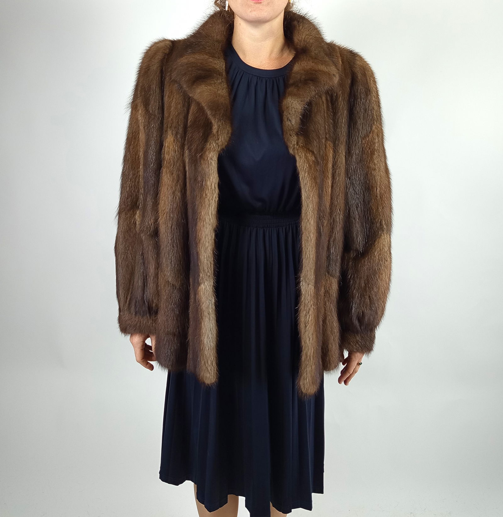 MUSKRAT FUR JACKET EU: XL ; US: 20 - 9