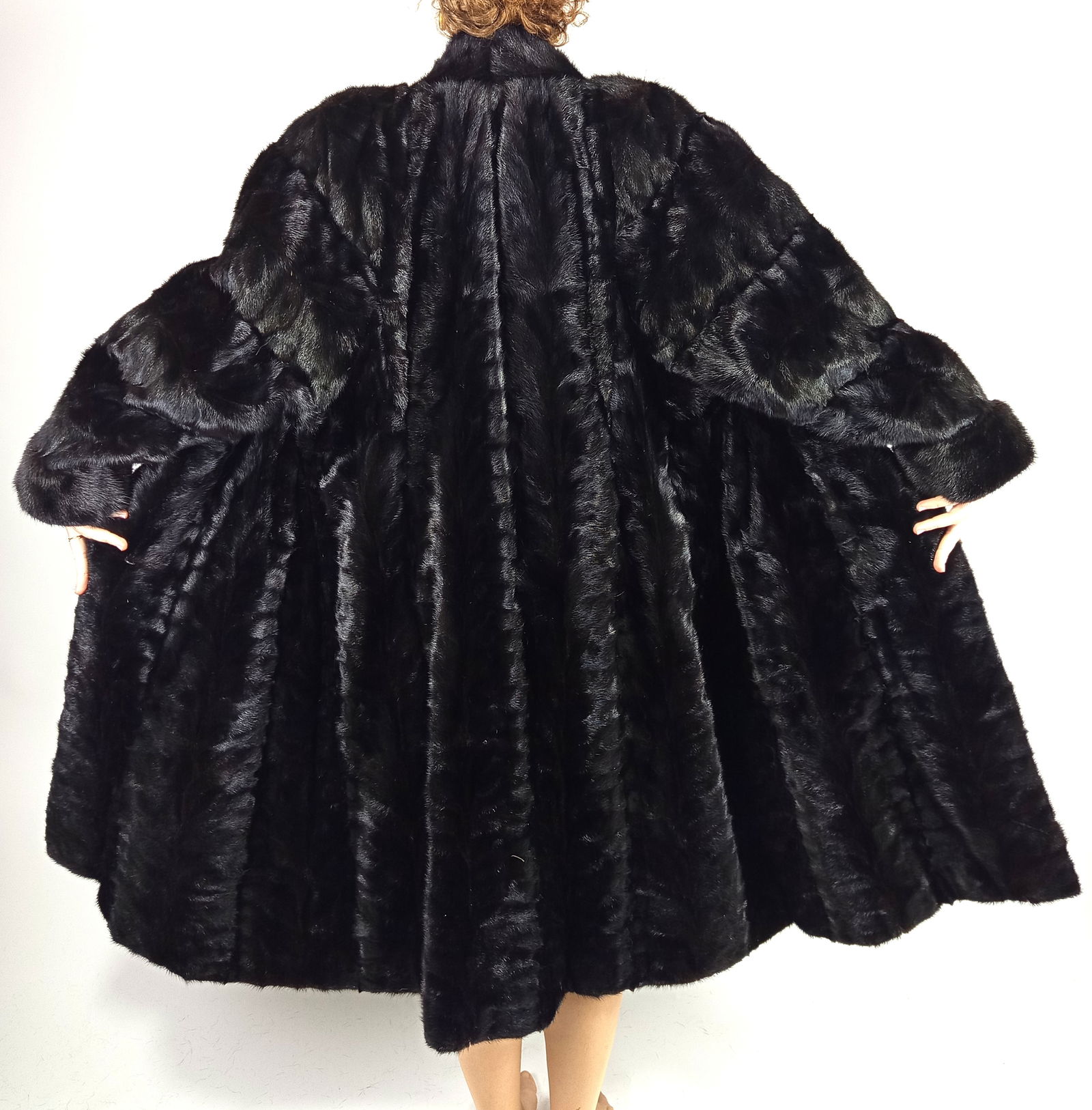BLACK MINK FUR COAT EU: XL ; US: 24 (1 of 12)
