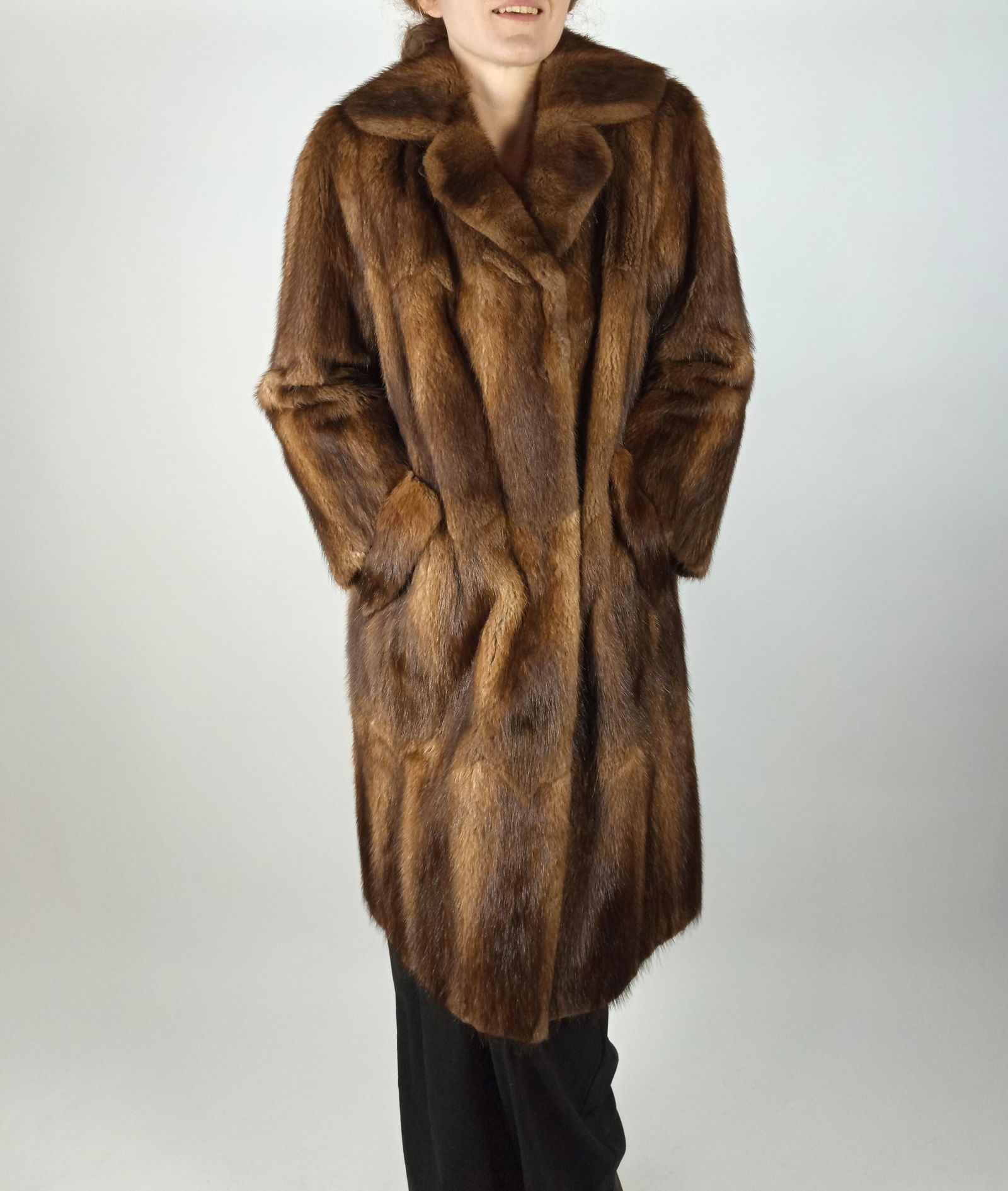 BISAM FUR COAT EU: L - US:16 - 3