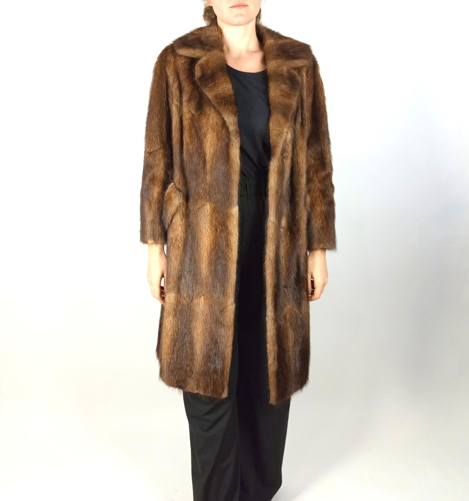 BISAM FUR COAT EU: L - US:16 - 6