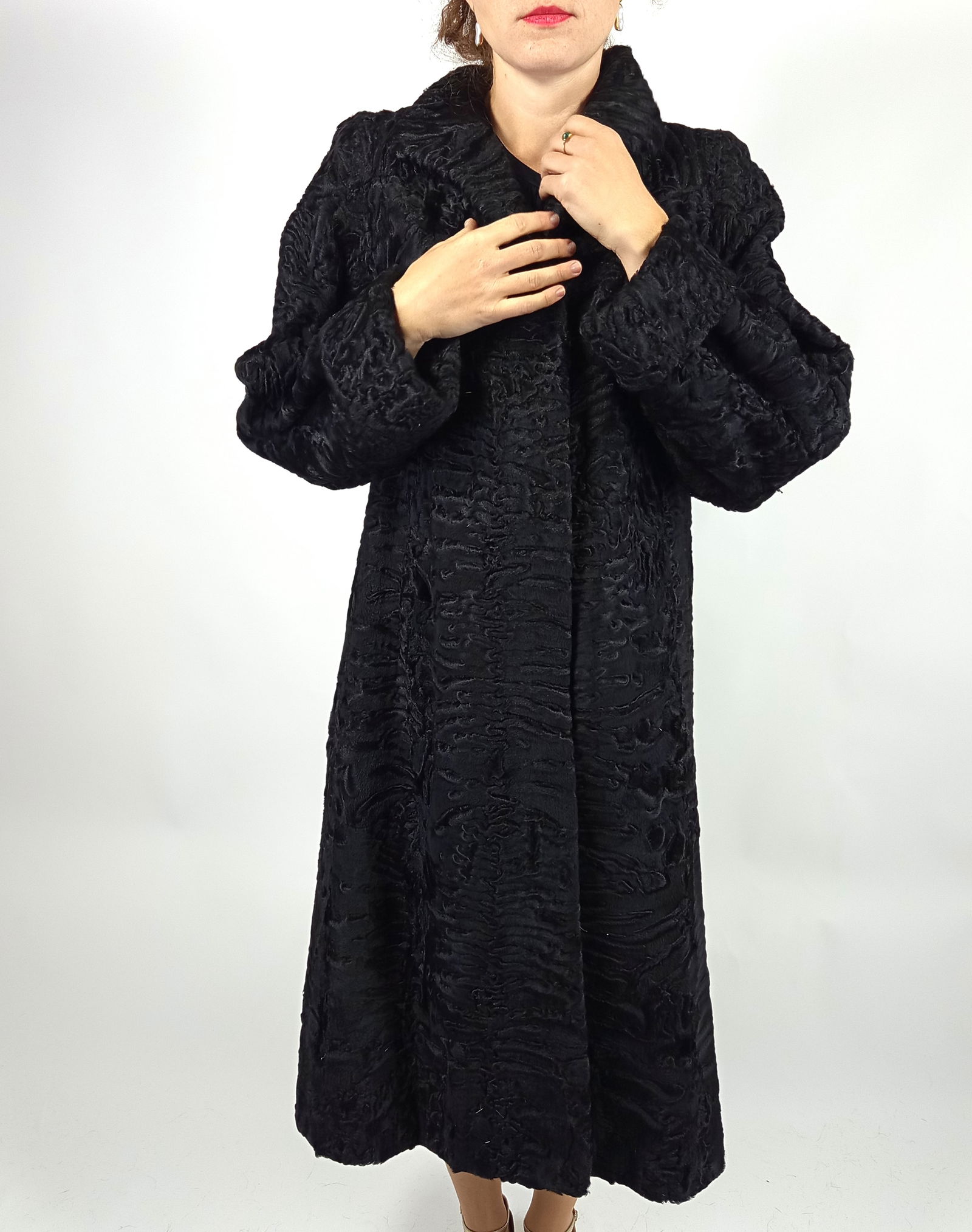 BLACK PERSIAN LAMB FUR COAT EU: XL ; US: 20 - 9