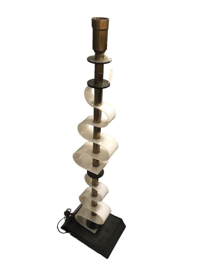 Mid Century Acrylic Sculptural Floor Lamp by Moss Lighting - 15