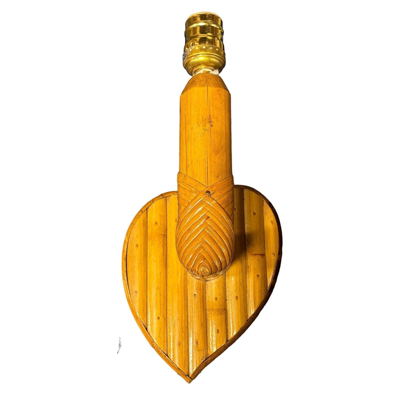 Bespoke Mid-century Split Rattan Heart Shaped Wall Sconce - 8