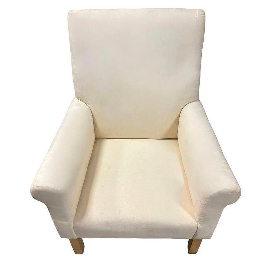 White Muslim Cloth Club Chair W/ Red Cover from Red Corner Movie 1997 - 8