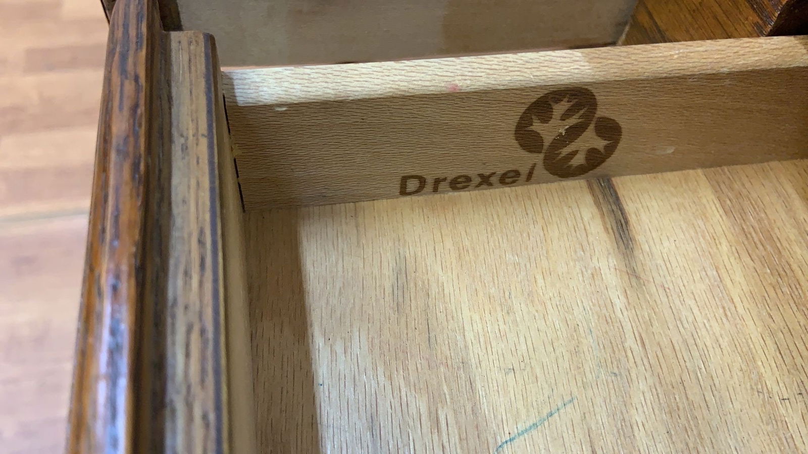 Vintage Drexel Chatham Oaks Collection Chippendale Style Oak Console Table Desk - 6