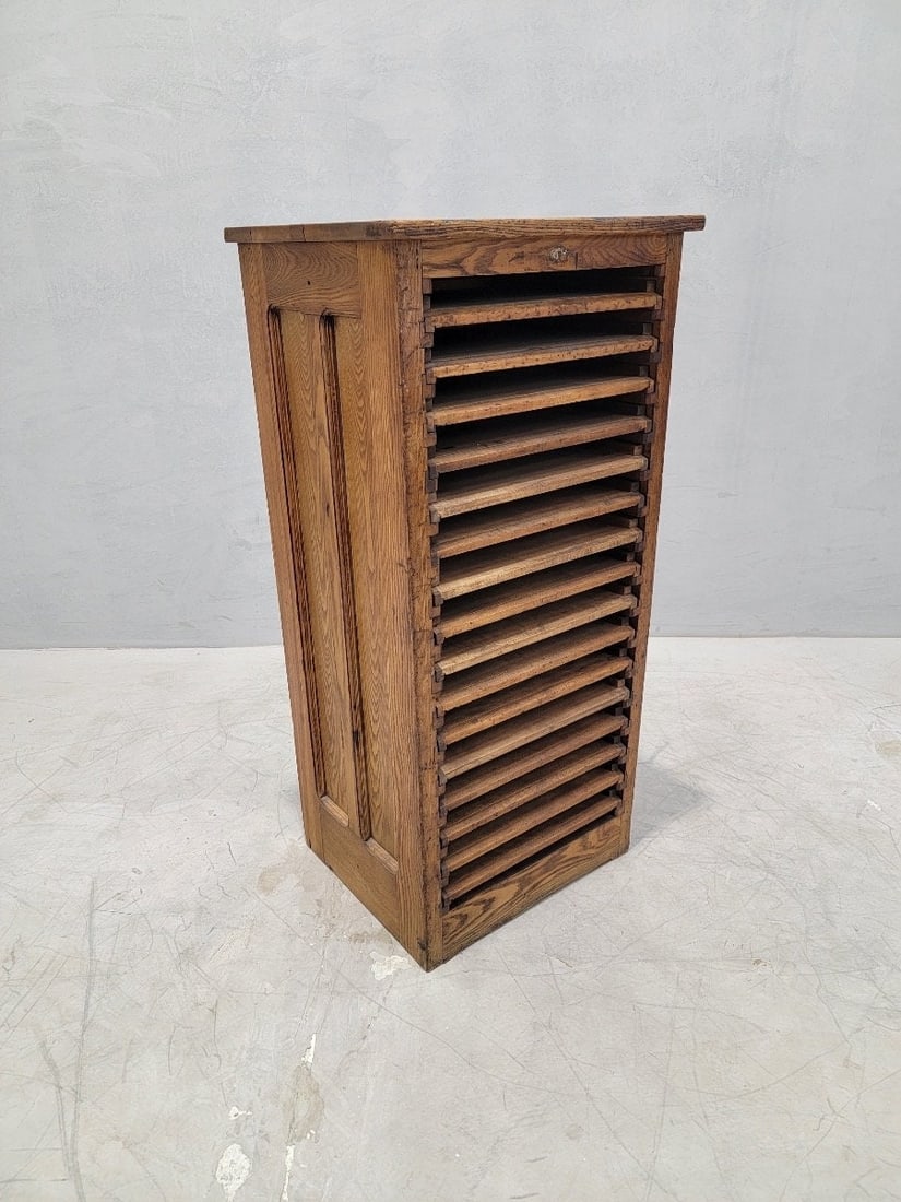 Antique Oak 16 Drawer Typesetter's Letterhead Filer - 2