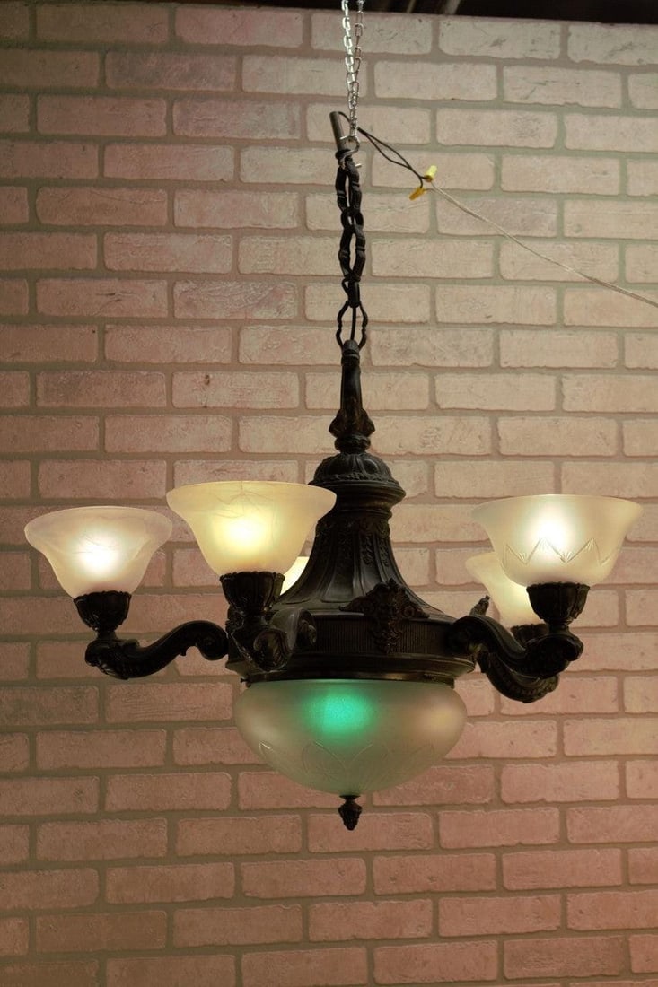 Antique Neoclassical Ornate Figural North Wind Frosted Etched Glass Lamp Shade Chandelier - 3