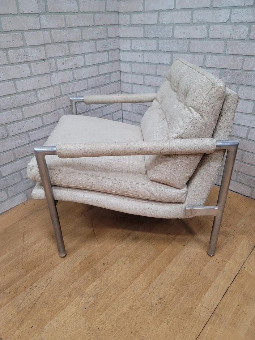 Mid Century Modern Milo Baughman Chrome Flat Bar Chair Newly Reupholstered in Cream Leather - 4