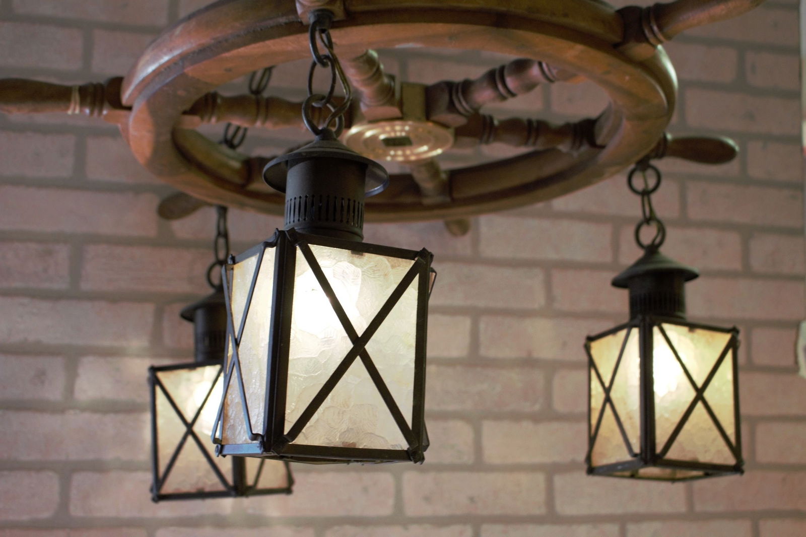 Vintage Nautical Ship Wheel Chandelier with Three Lanterns - 7