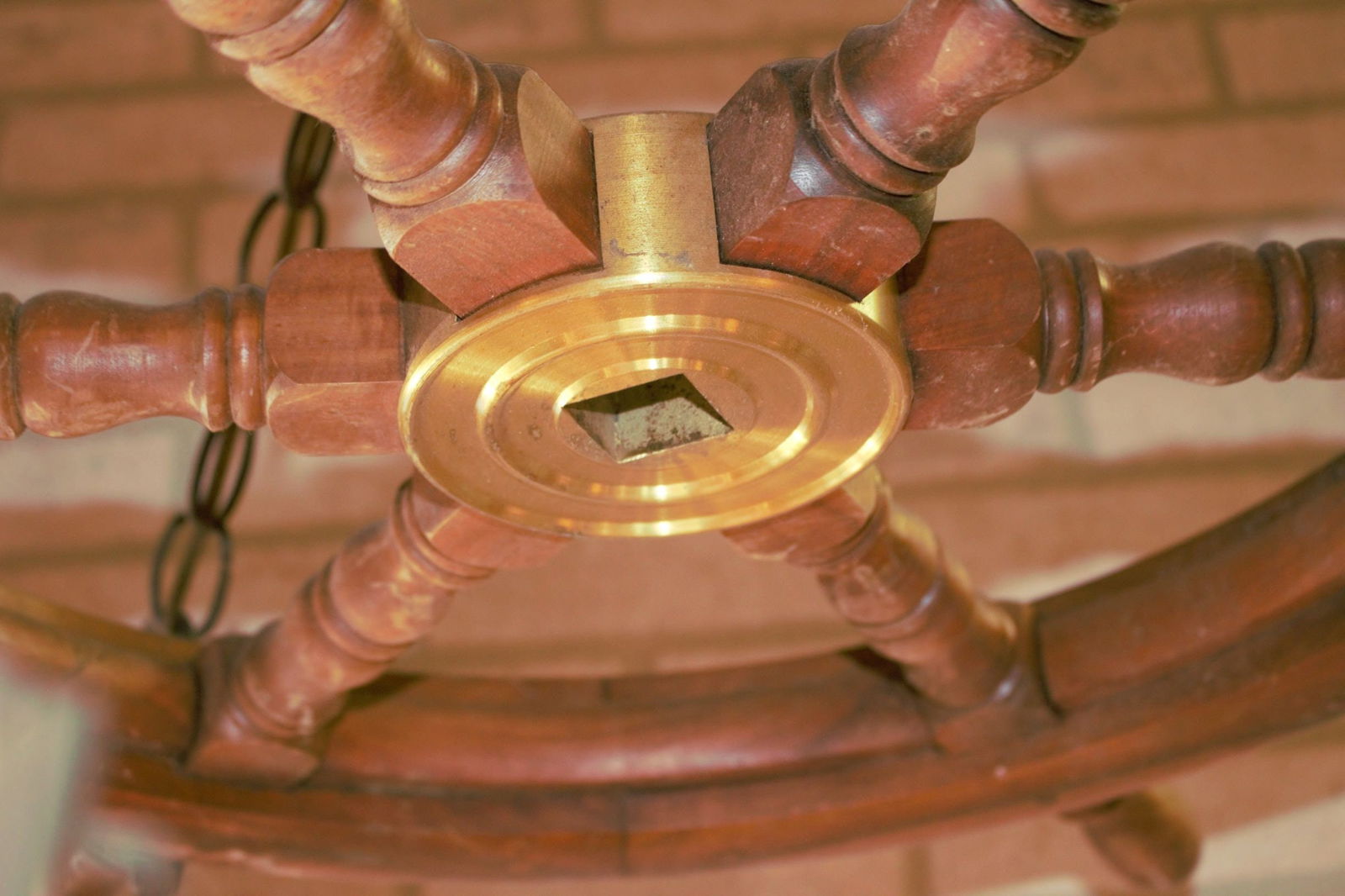 Vintage Nautical Ship Wheel Chandelier with Three Lanterns - 9
