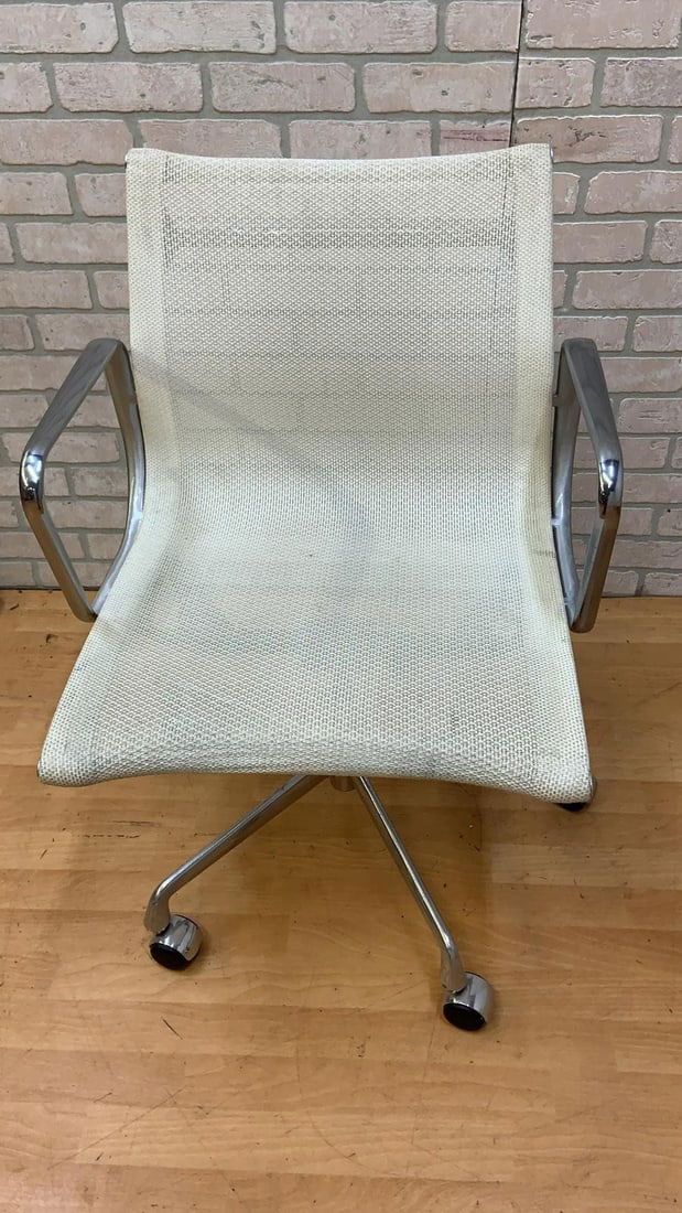 Mid Century Modern Herman Miller Eames Low Back White Mesh Desk Chair - Set of 6 - 2