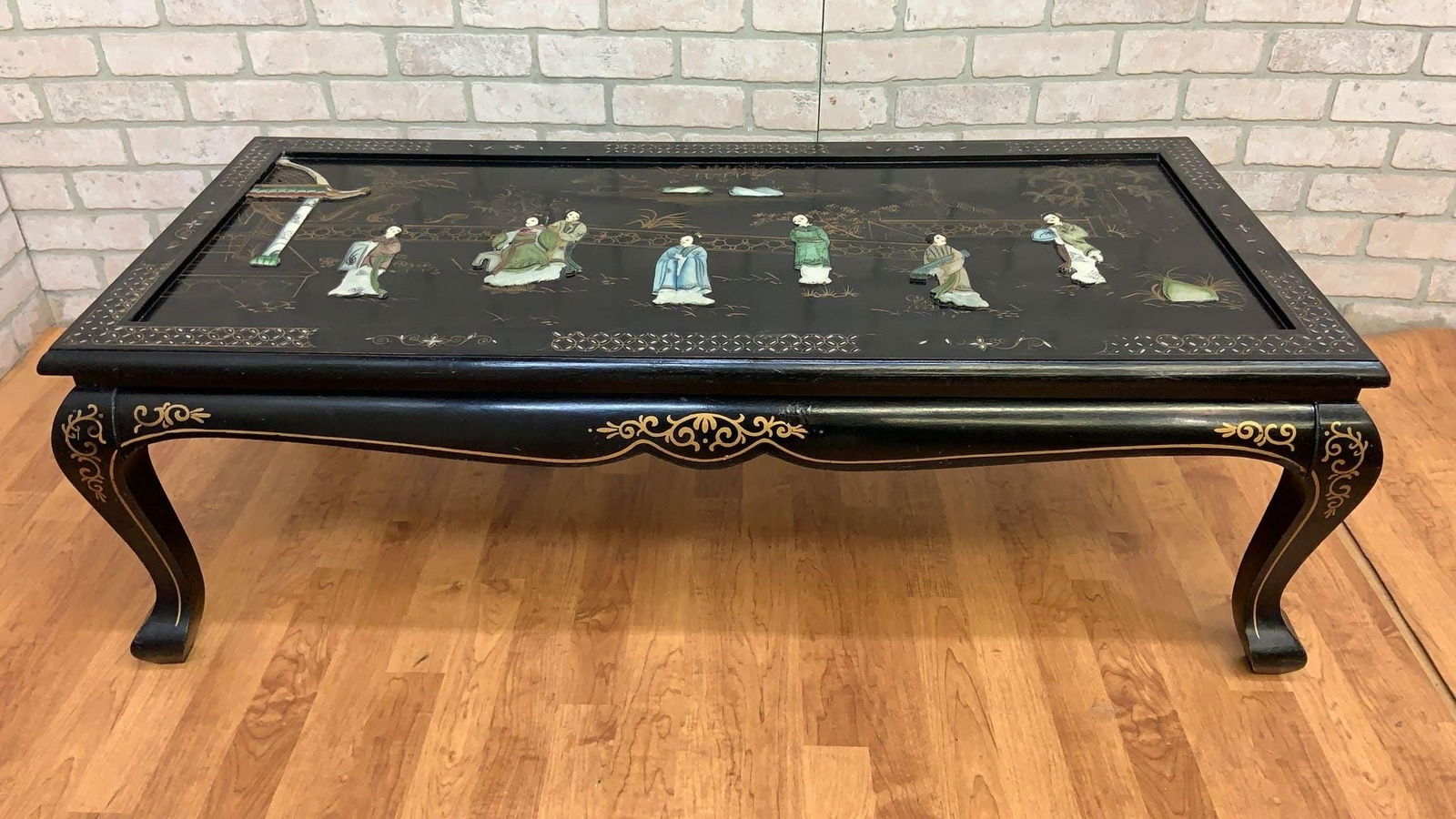 Mid Century Modern Black Lacquer Chinoiserie Coffee Table with Mother Of Pearl Inlays - 3