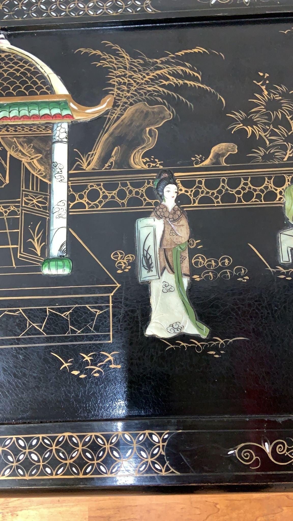 Mid Century Modern Black Lacquer Chinoiserie Coffee Table with Mother Of Pearl Inlays - 4