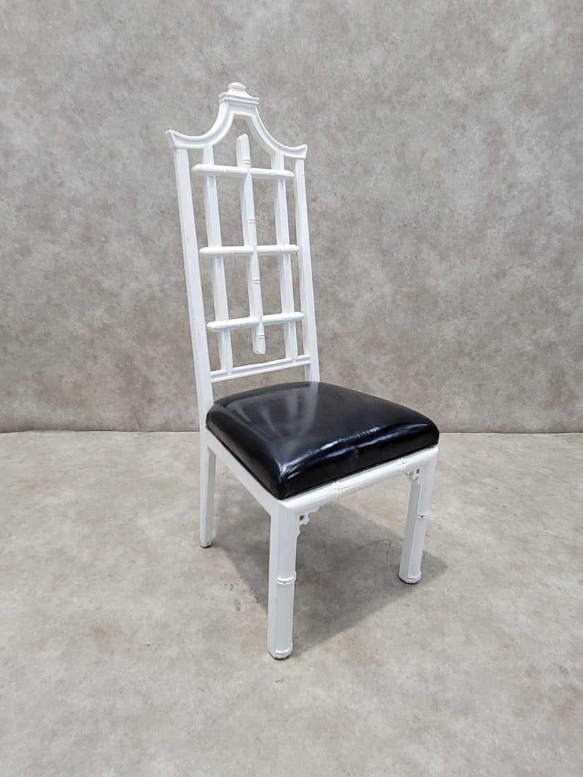 Vintage Hollywood Regency Chinese Pagoda Style White Lacquered Side Chair - 5