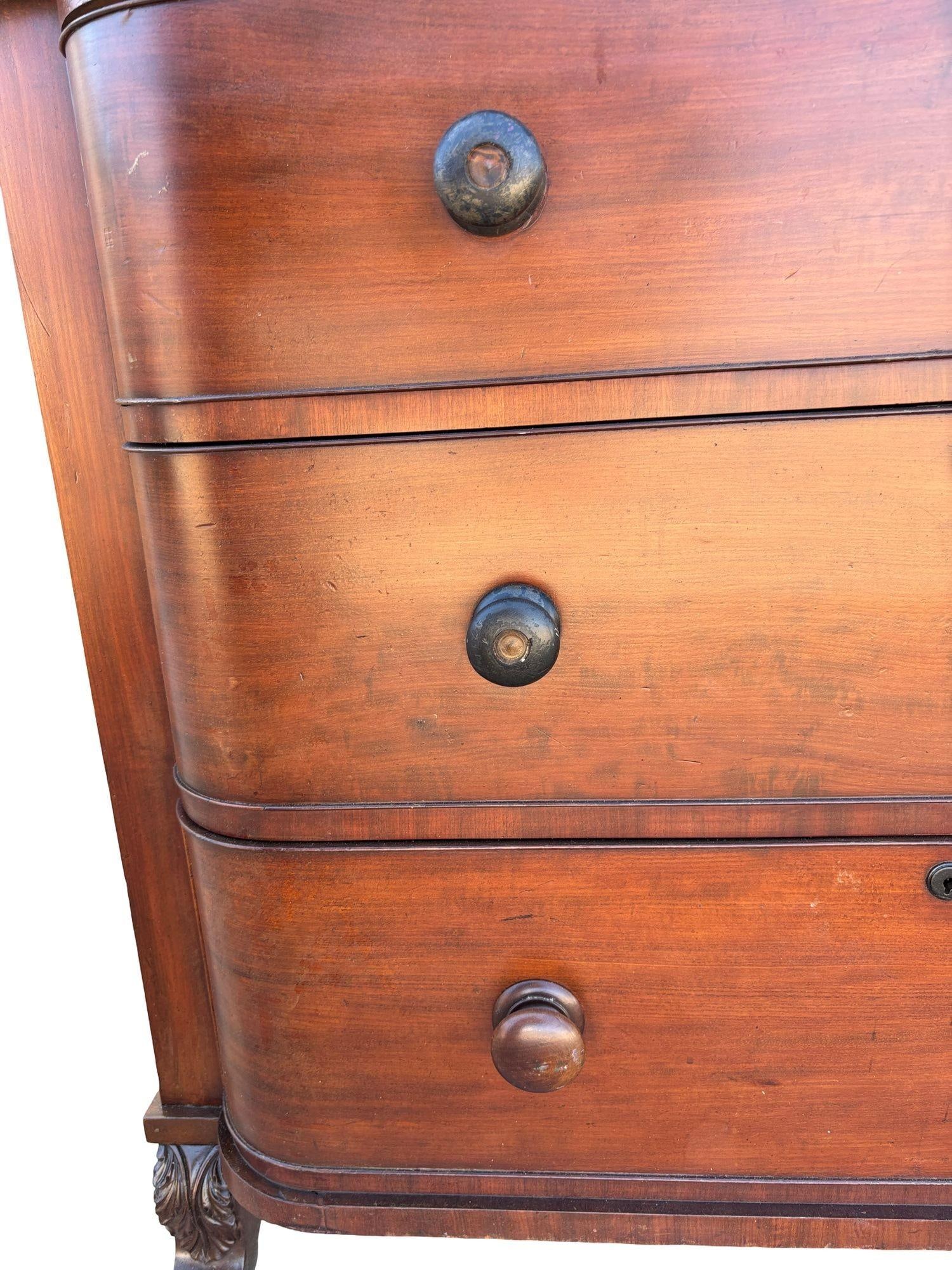 Late 19th Century Victorian Queen Anne Lowboy Dresser with Sculpted Front - 11