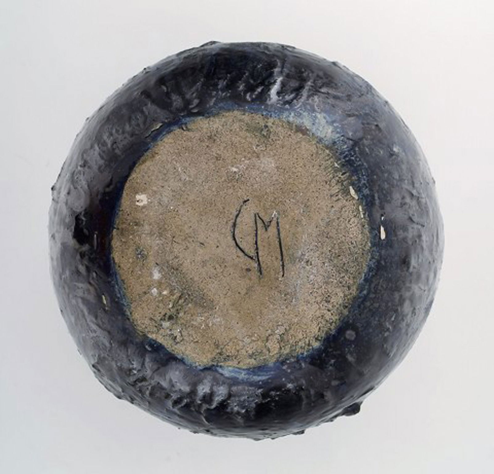 Christina Muff, Danish contemporary ceramicist (b. 1971). Hand modeled stoneware vase from the - 4