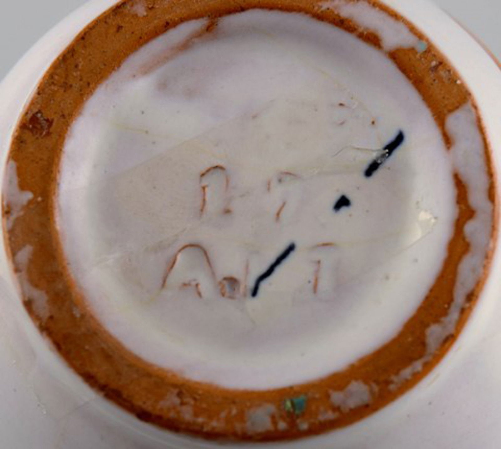 Anna Lisa Thomson (1905-1952), Sweden. Vase in white glazed ceramics with seashells. Approx. 1950. - 6