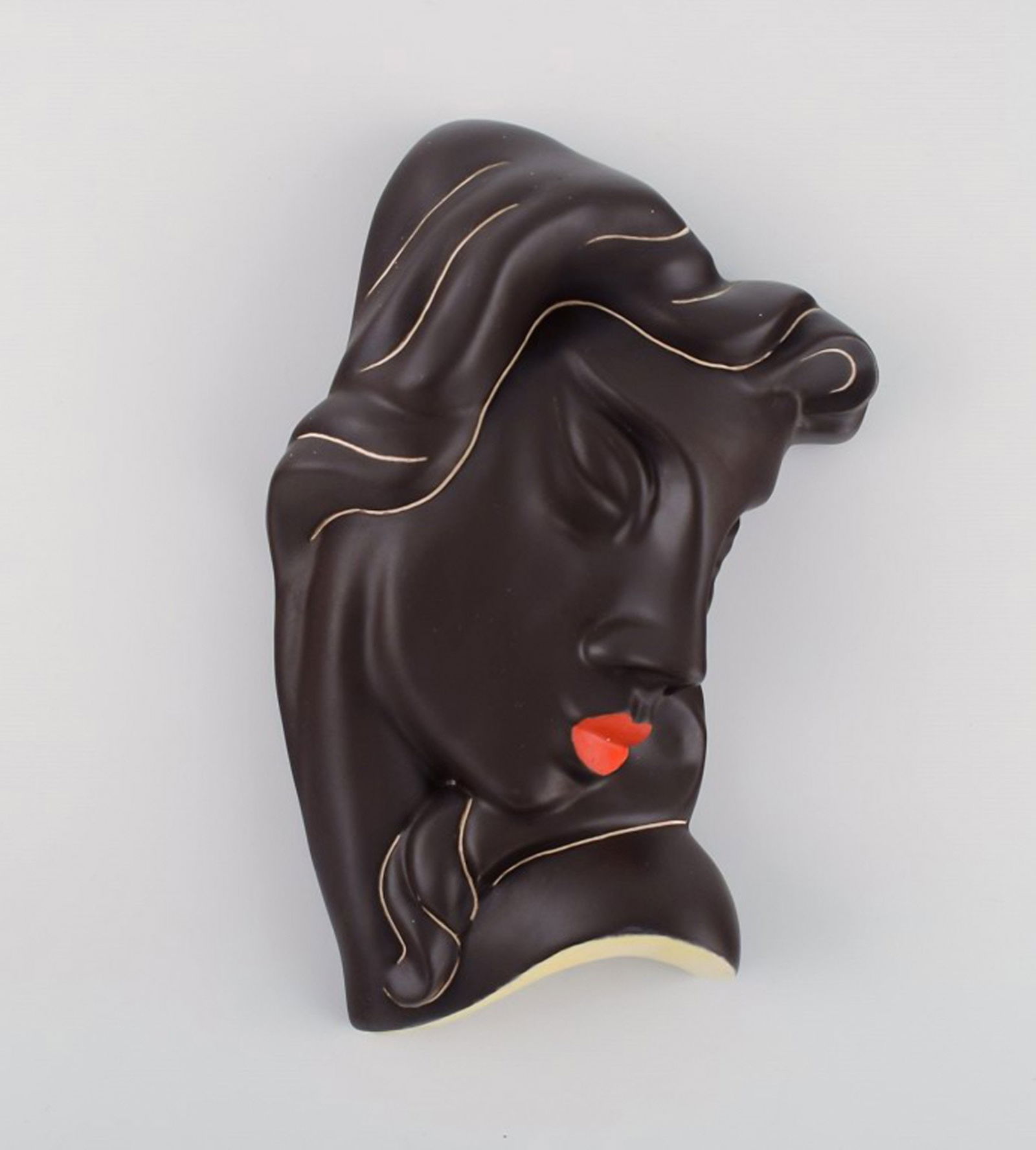 Ahr Keramik, Germany. Art deco female face in hand-painted glazed ceramics. Dated 1958. (1 of 5)