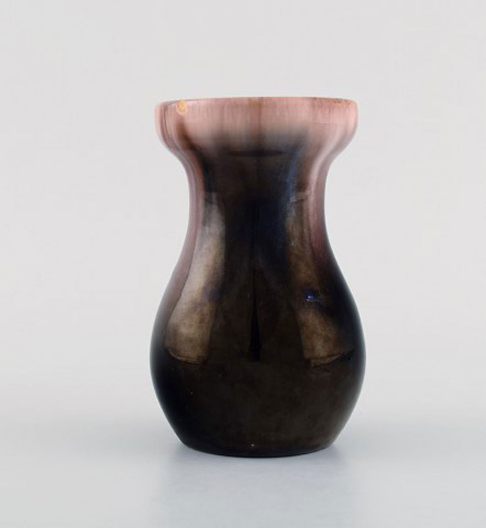 Michael Andersen, Danmark. Three vases in glazed ceramics. Beautiful glaze in cream and brown - 5