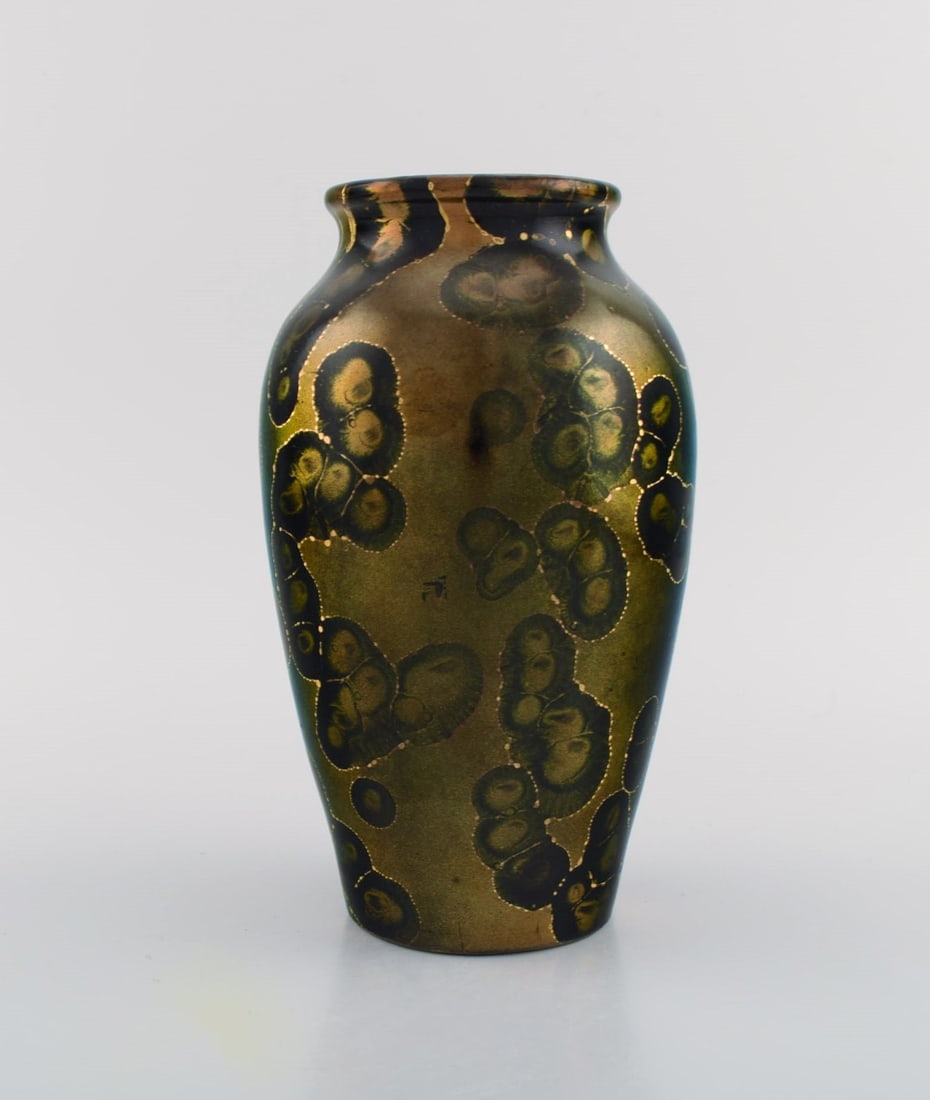 Lucien Brisdoux (1878-1963), France. Vase in glazed stoneware. Beautiful glaze in gold and shades of (1 of 7)