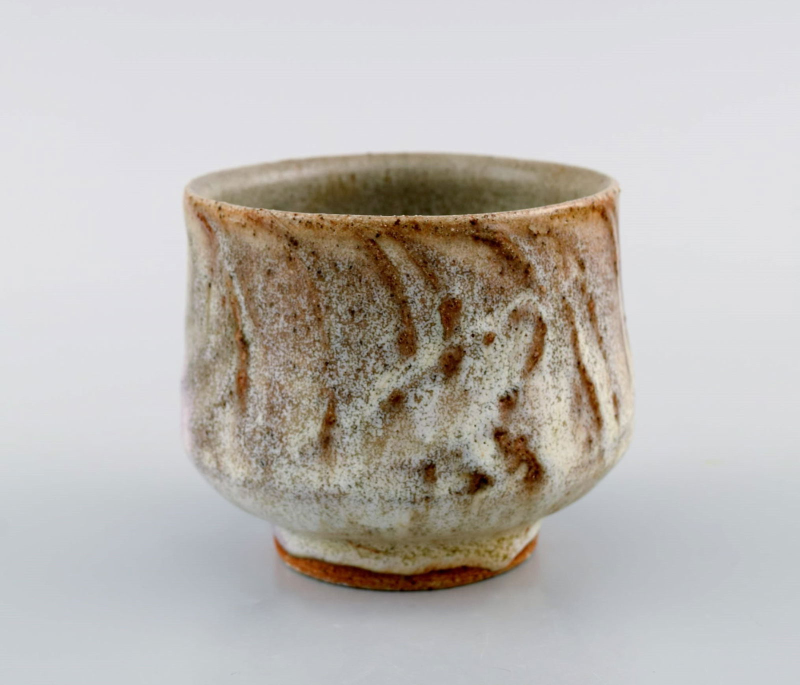 Eli Keller (b. 1942), Sweden. Unique cup in glazed stoneware. Japanese style. 21st Century. - 3