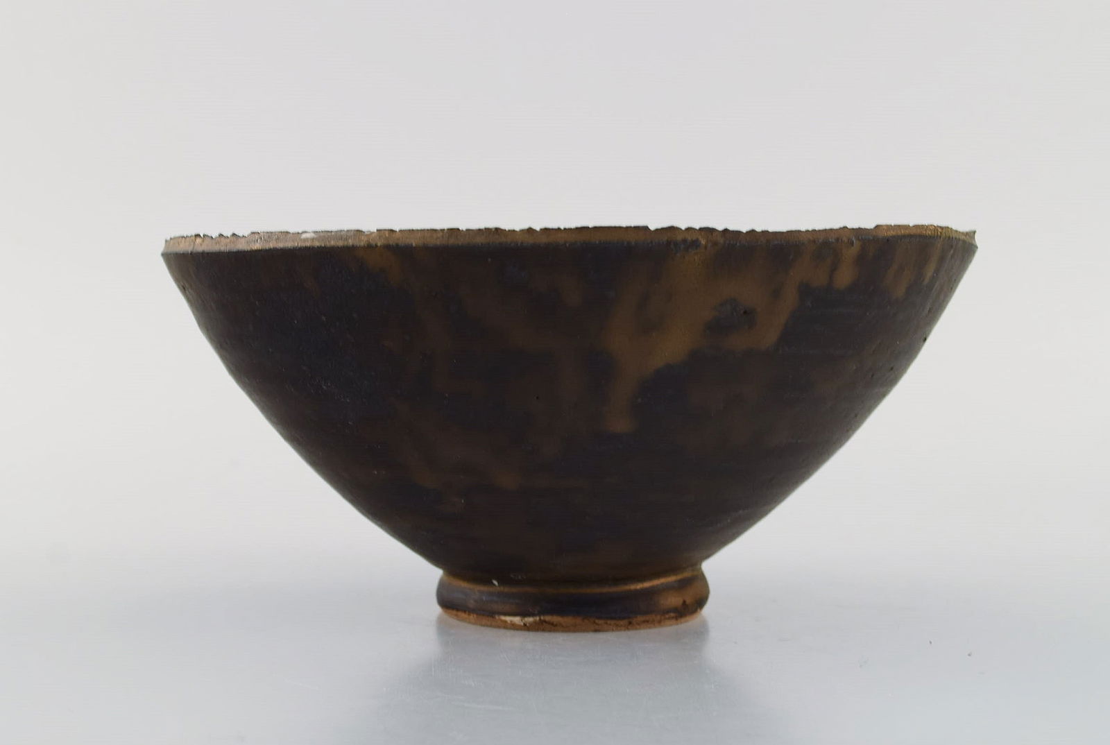 Eli Keller (b. 1942), Sweden. Unique bowl in glazed stoneware. Japanese style. Beautiful metallic - 7