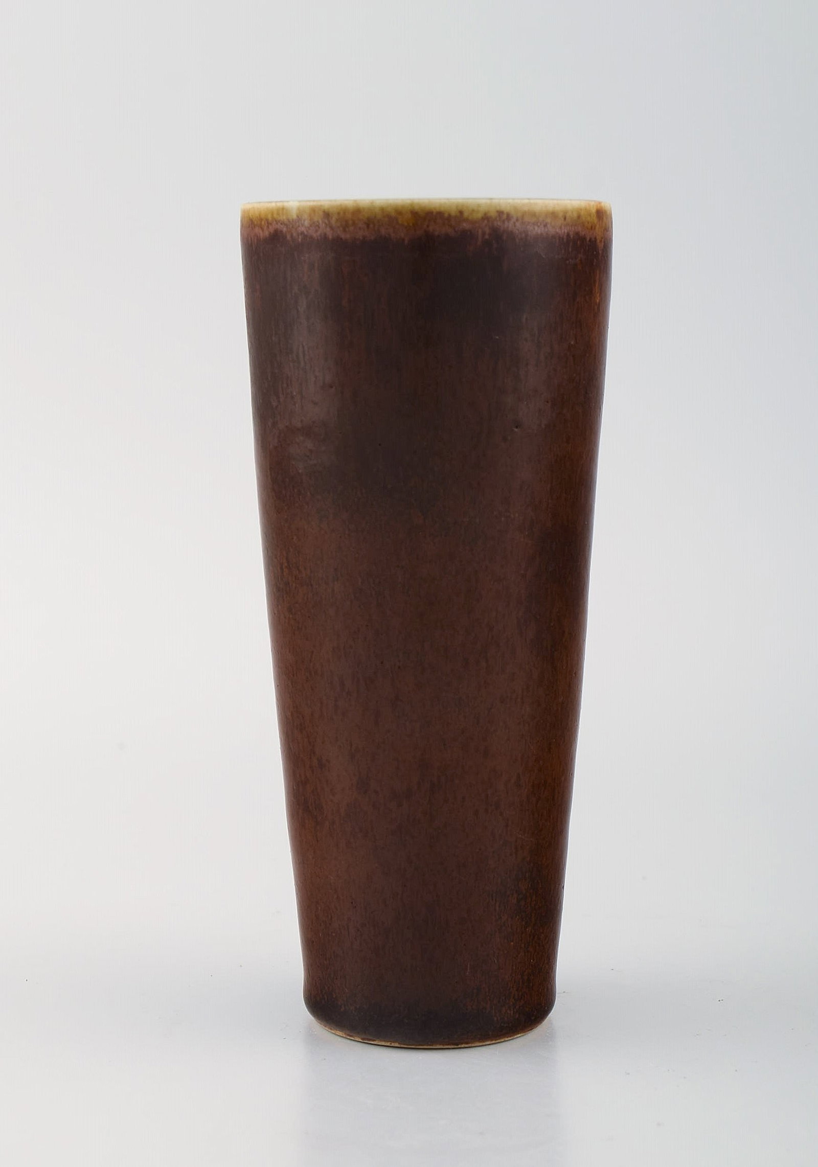 Rörstrand vase in glazed ceramics. Beautiful glaze in brown shades. 1960s. (1 of 7)
