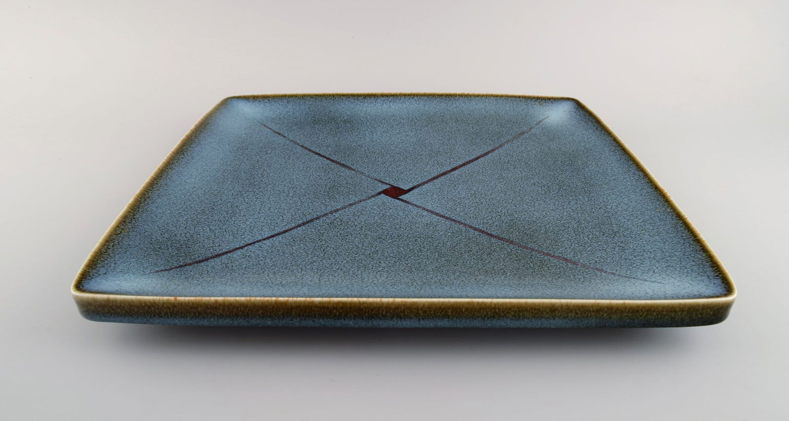 Inger Persson (b. 1936) for Rörstrand. Large square dish in glazed ceramics. Swedish design. - 3