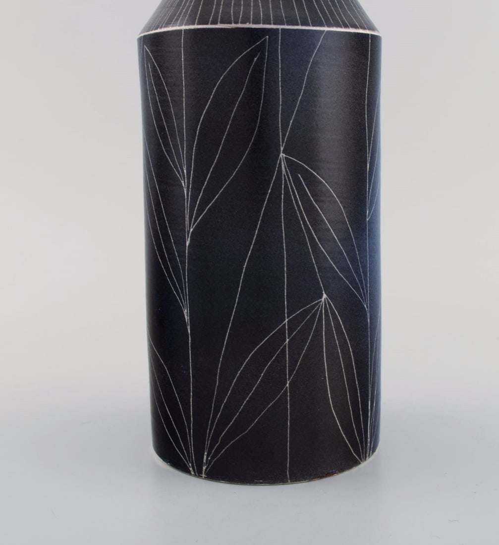Mari Simmulson (1911-2000) for Upsala-Ekeby. Vase in glazed stoneware decorated with foliage. Model - 5