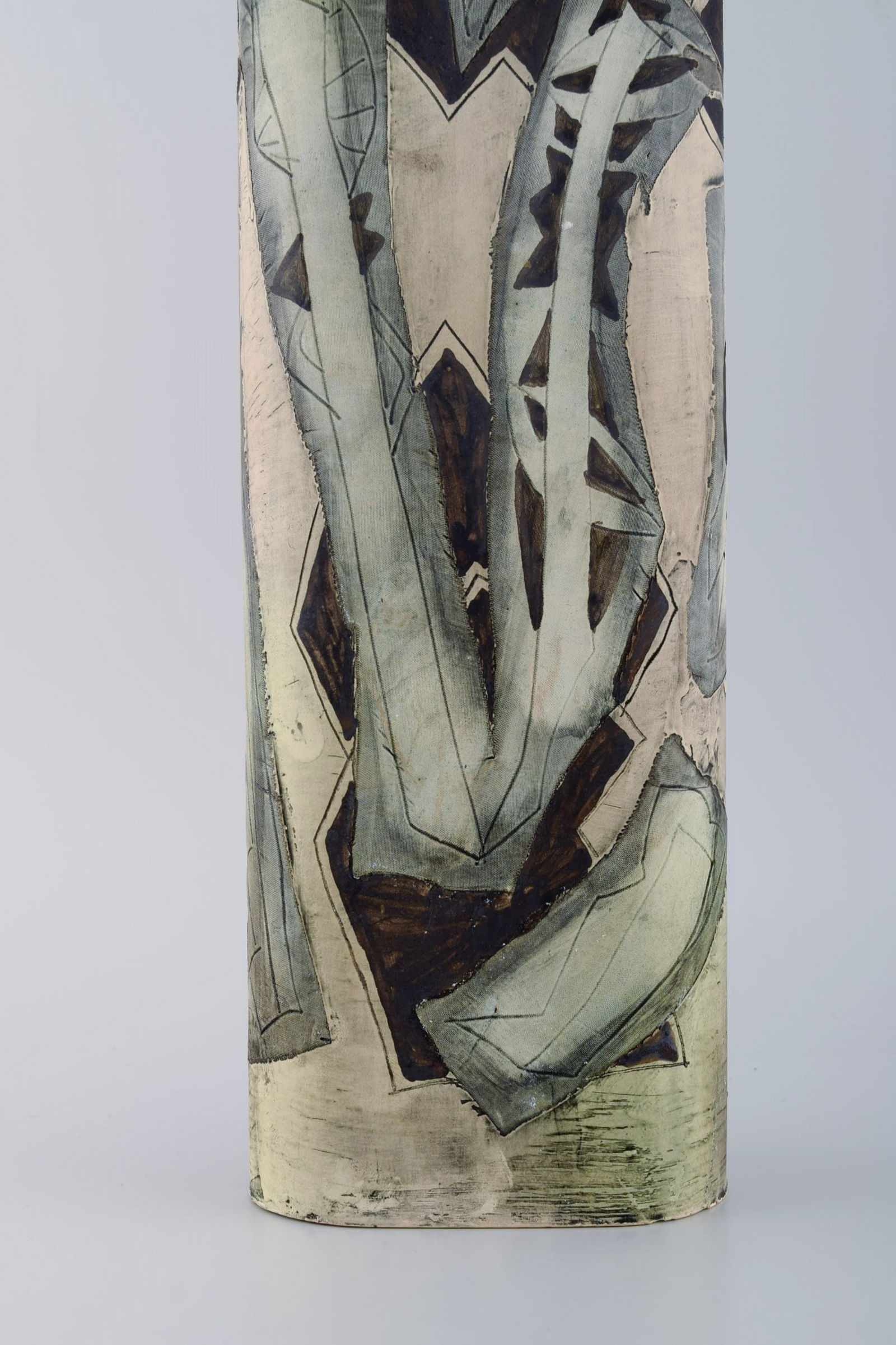 European studio ceramist. Unique vase in glazed pottery with hand-painted abstract motifs. 1960 / - 3