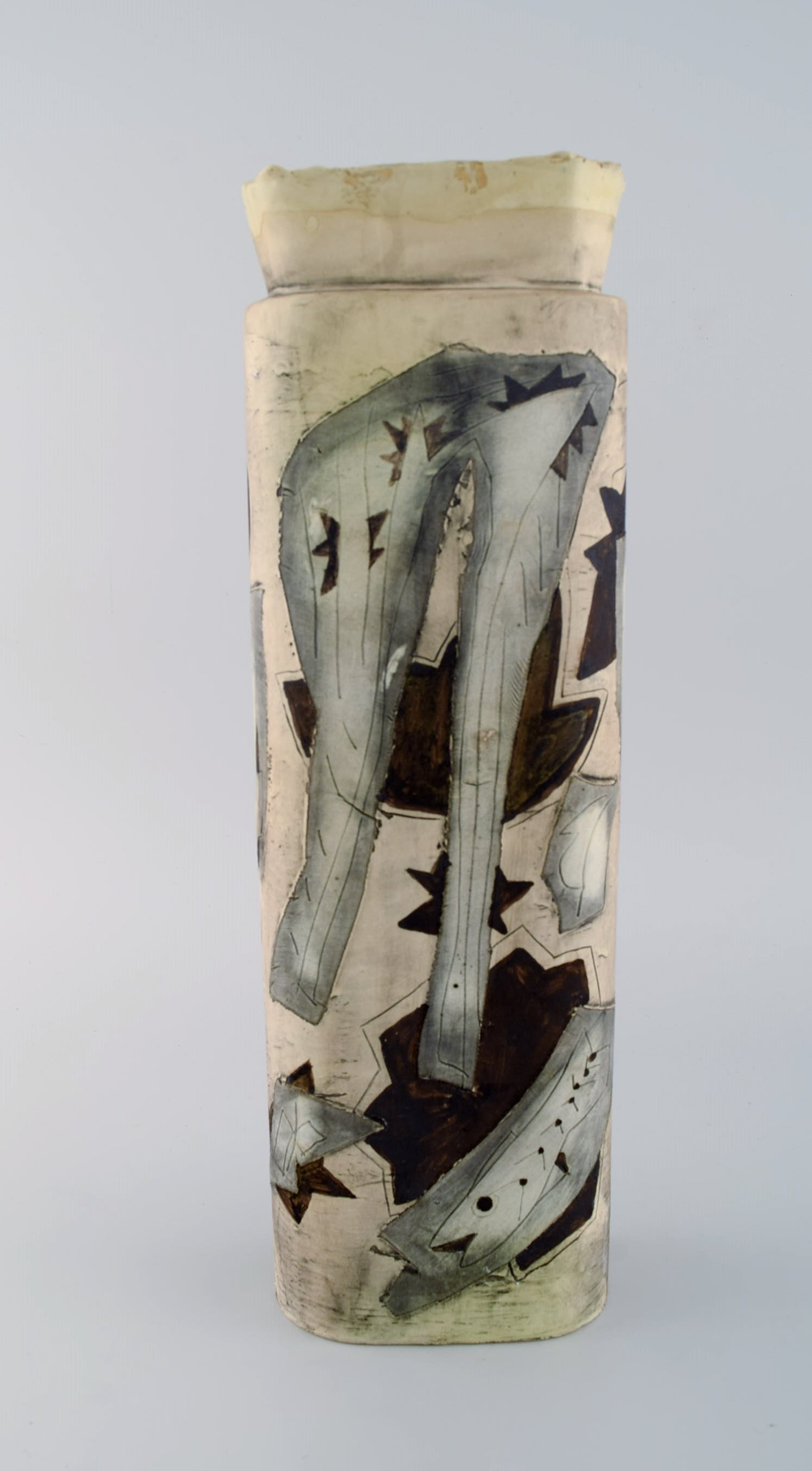 European studio ceramist. Unique vase in glazed pottery with hand-painted abstract motifs. 1960 / - 5