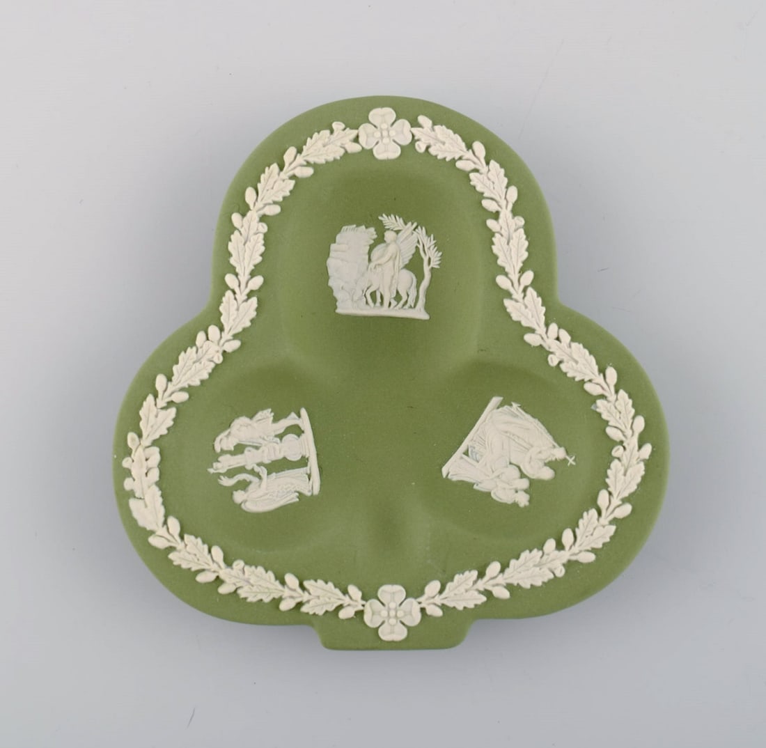 Wedgwood, England. Three bowls / dishes and a vase in black, green and blue stoneware with - 3