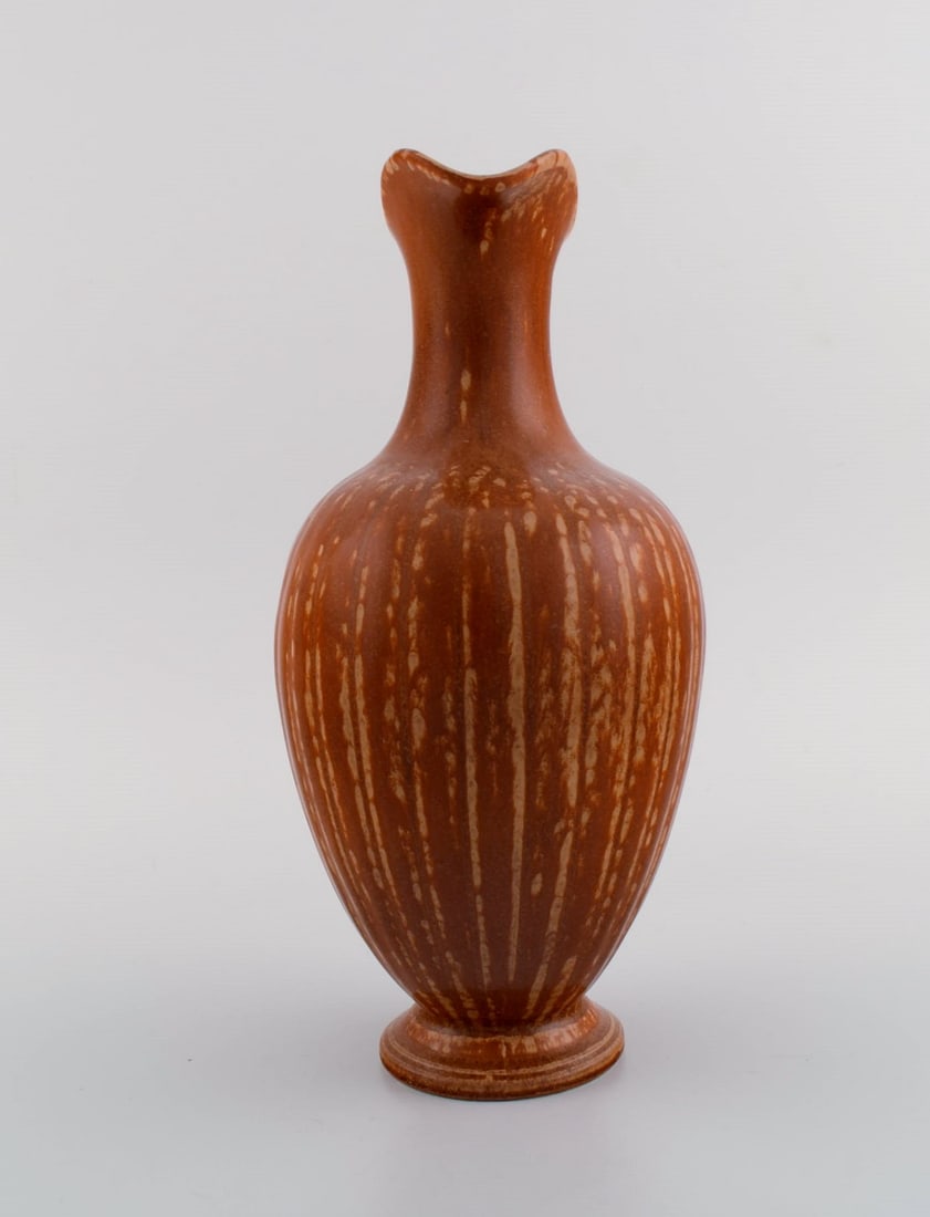 Gunnar Nylund for Rörstrand. Large vase with handle in glazed stoneware. Beautiful glaze in - 4