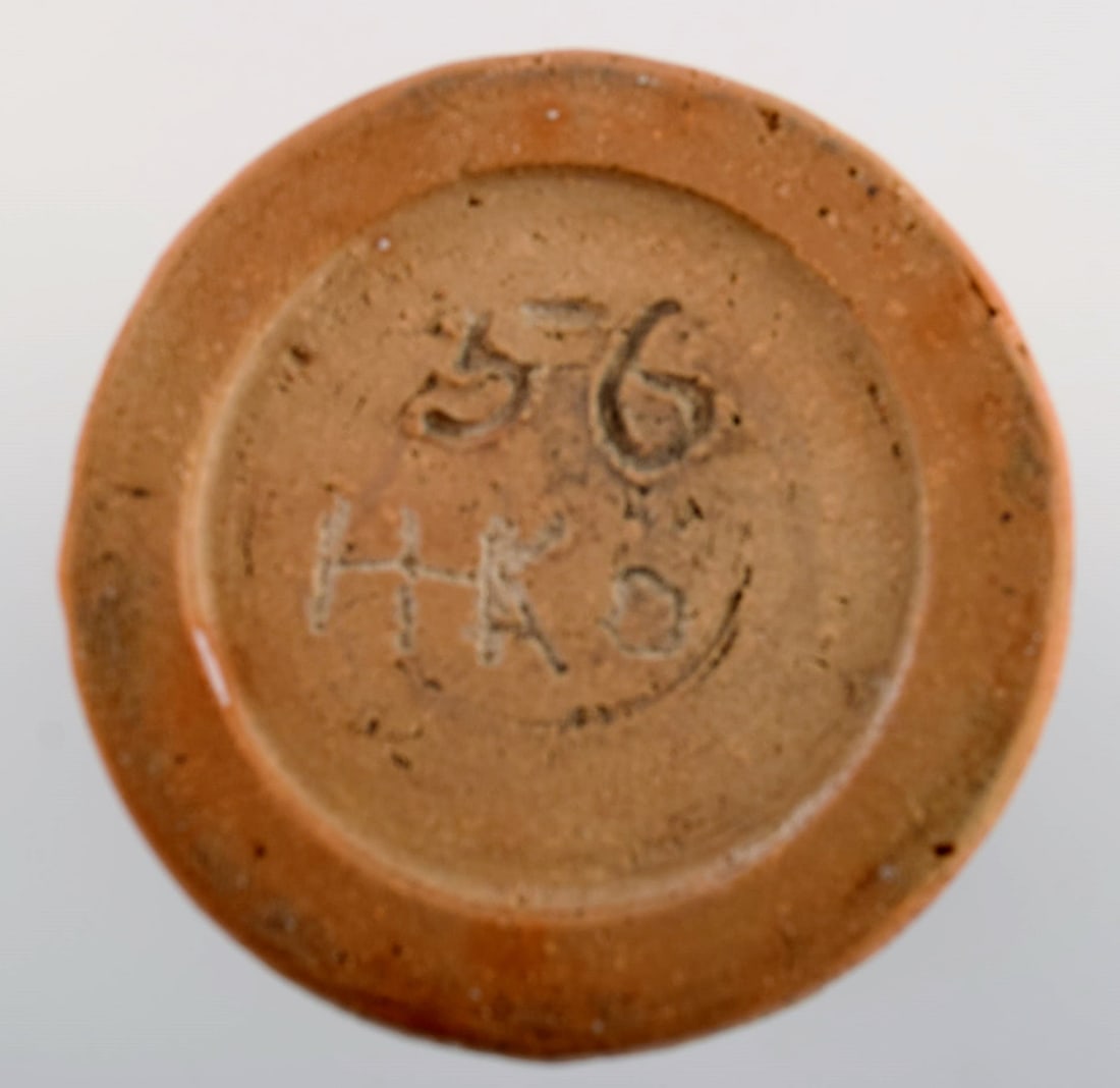 European studio ceramist. Unique vase in glazed ceramics. Beautiful glaze in light brown shades. - 6