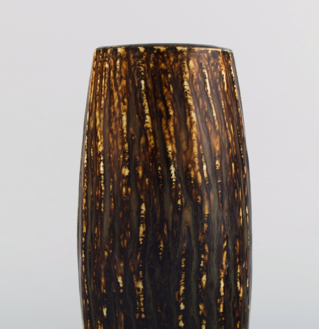 Gunnar Nylund for Rörstrand. Vase in glazed stoneware. Beautiful glaze in brown shades. 1960s. - 4