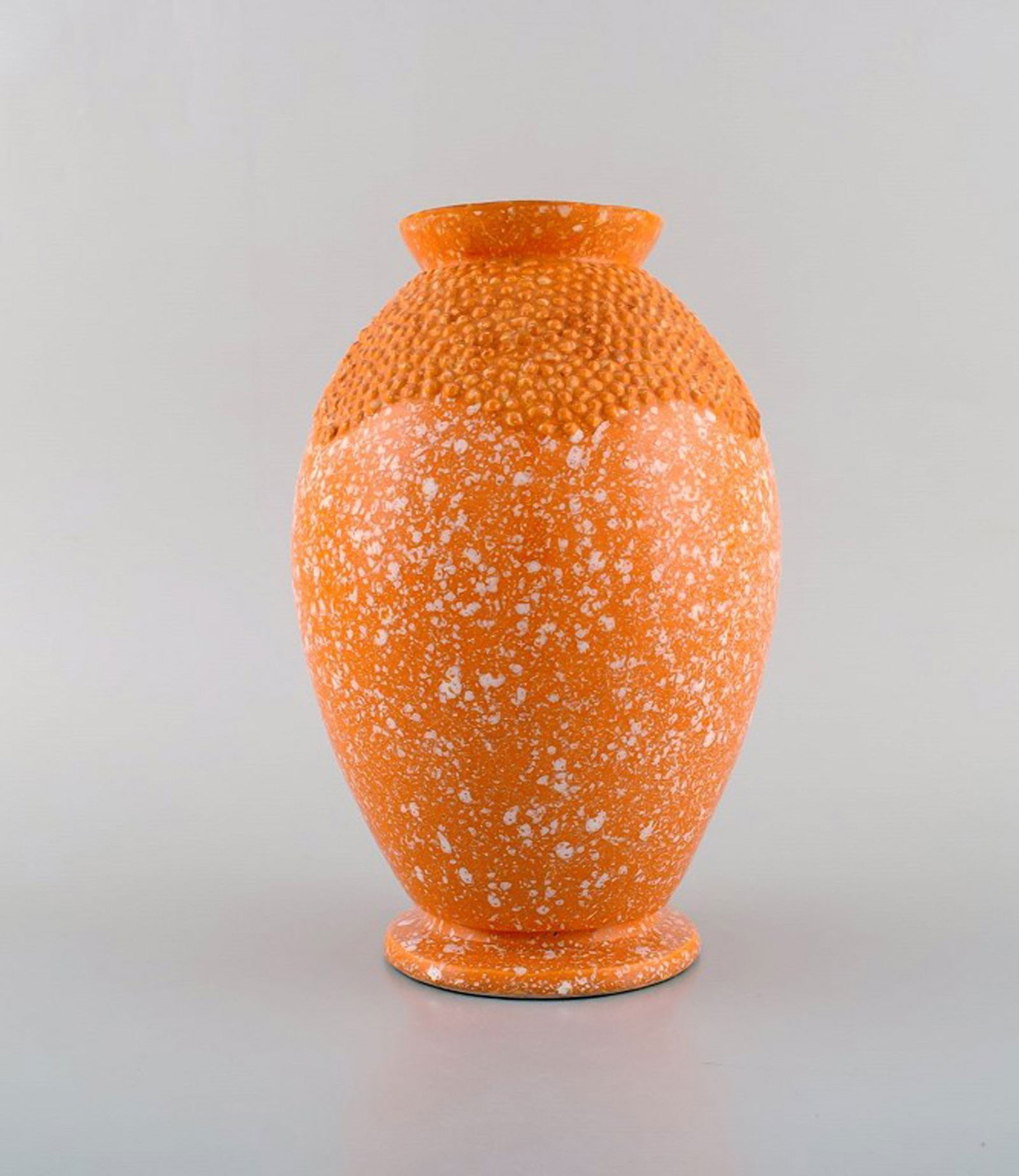 Andre Fau (1896-1982) for Boulogne. Art deco vase in glazed ceramics. Beautiful speckled glaze in: Title: Andre Fau (1896-1982) for Boulogne. Art deco vase in glazed ceramics. Beautiful speckled glaze in orange shades. 1940's. Description: Andre Fau (1896-1982) for Boulogne. Art deco vase in