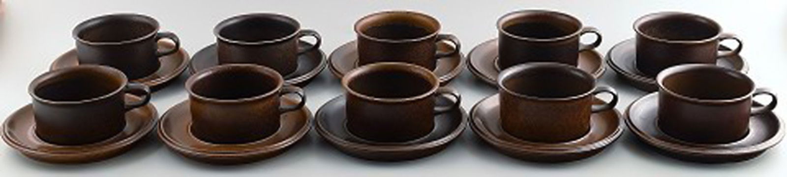 Complete 10 p. Arabia Ruska stoneware tea service. - 2