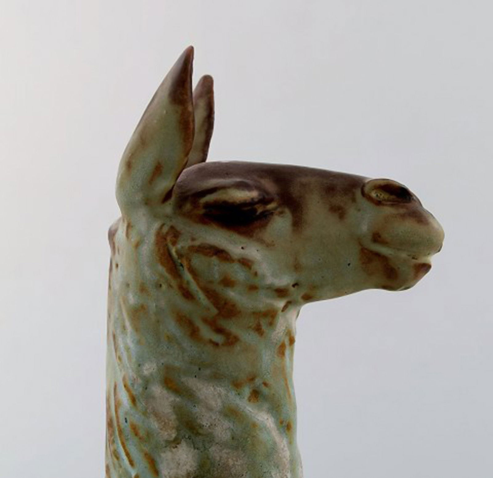 Lea von Mickwitz (1884-1978) for Arabia. Large sculpture in glazed stoneware. Lama. 1940's. - 6