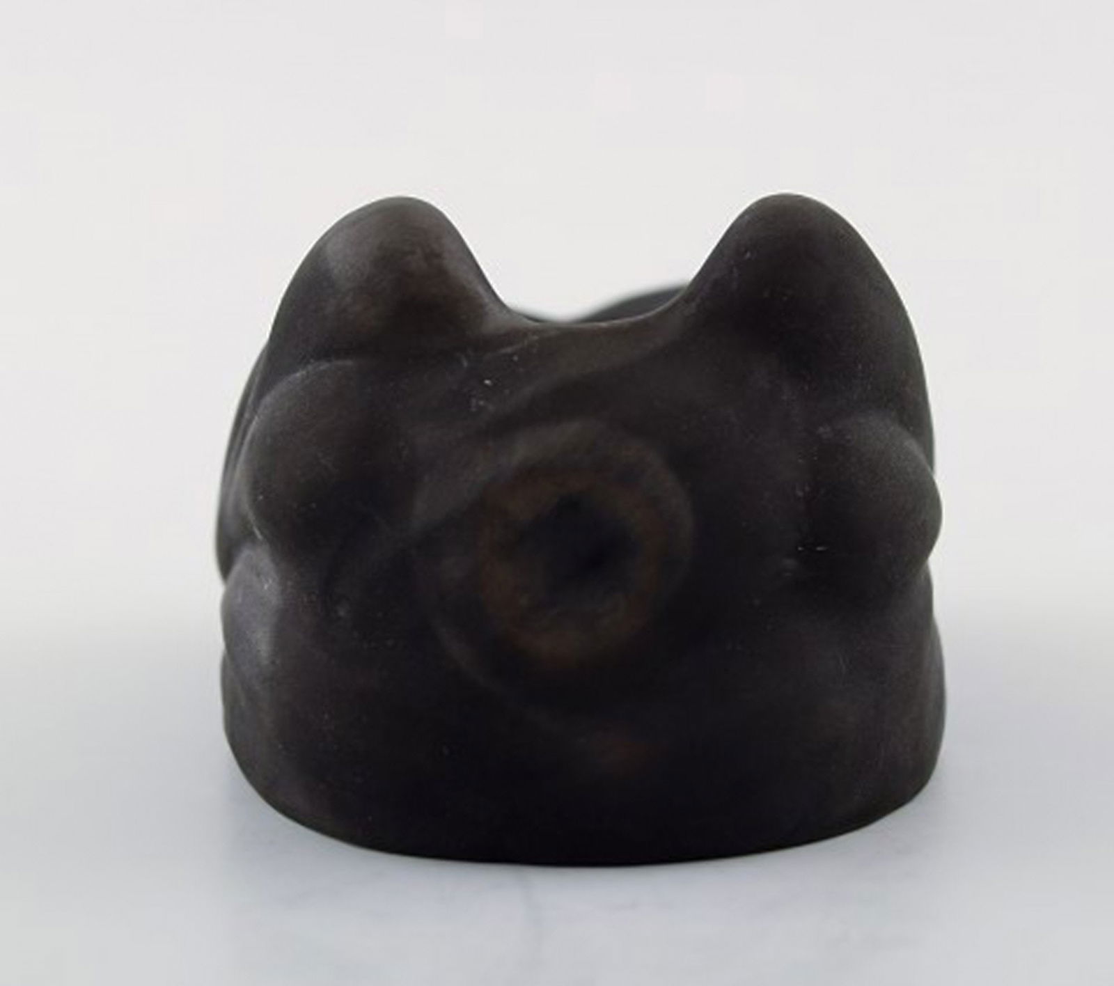 Ipsens, Denmark, model number 50, terracotta, Art Nouveau pipe holder. - 2