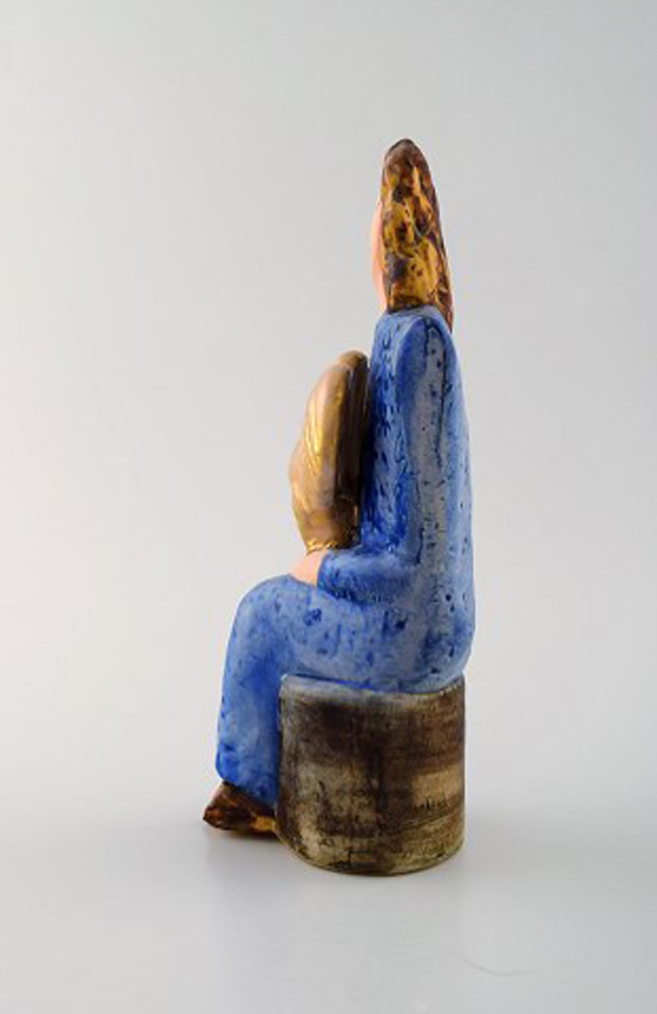 Very rare Lisa Larson unique figure of sitting woman in blue with golden rooster. - 5
