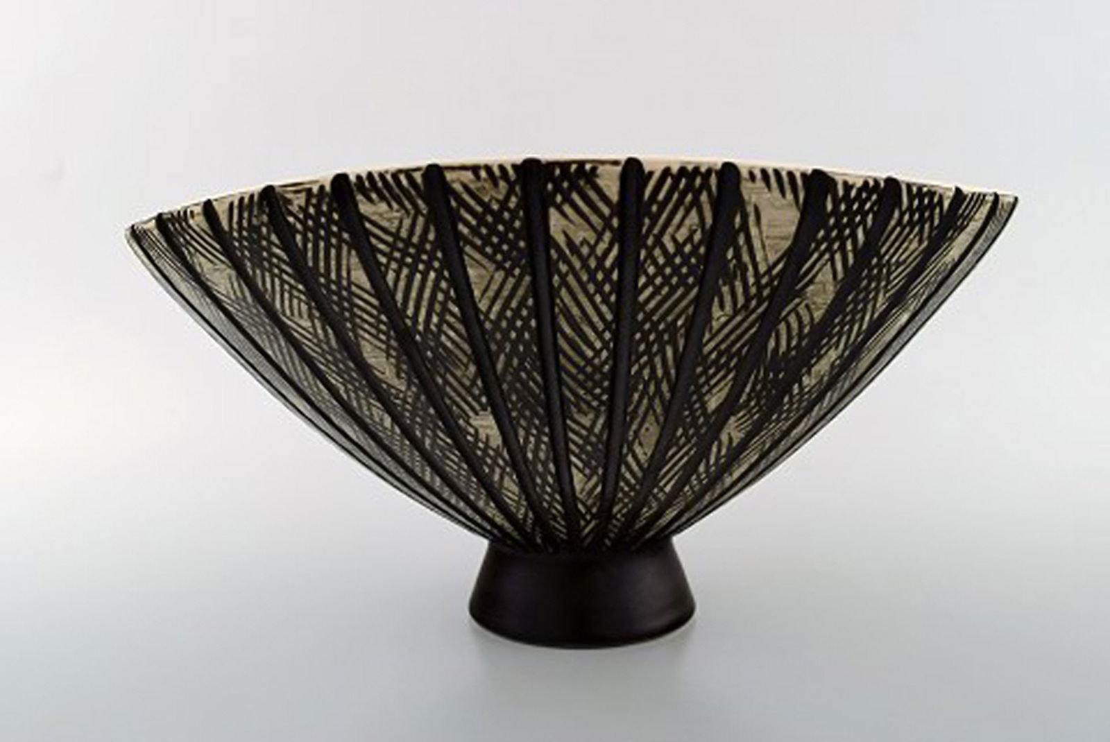 Mari Simmulson for Upsala-Ekeby ceramic dish / bowl. - 3